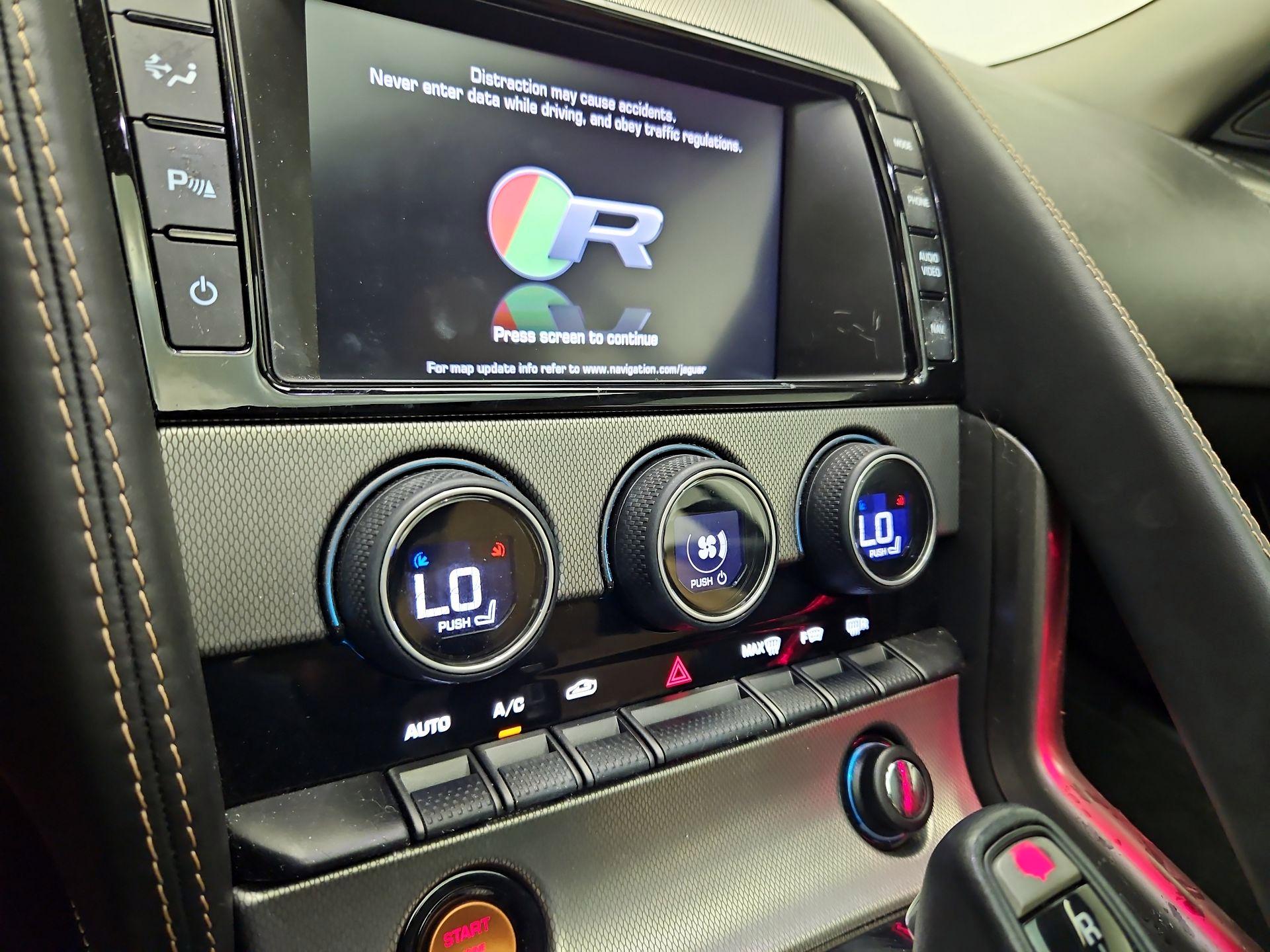 Thumbnail: 2015 Jaguar F-Type - 15