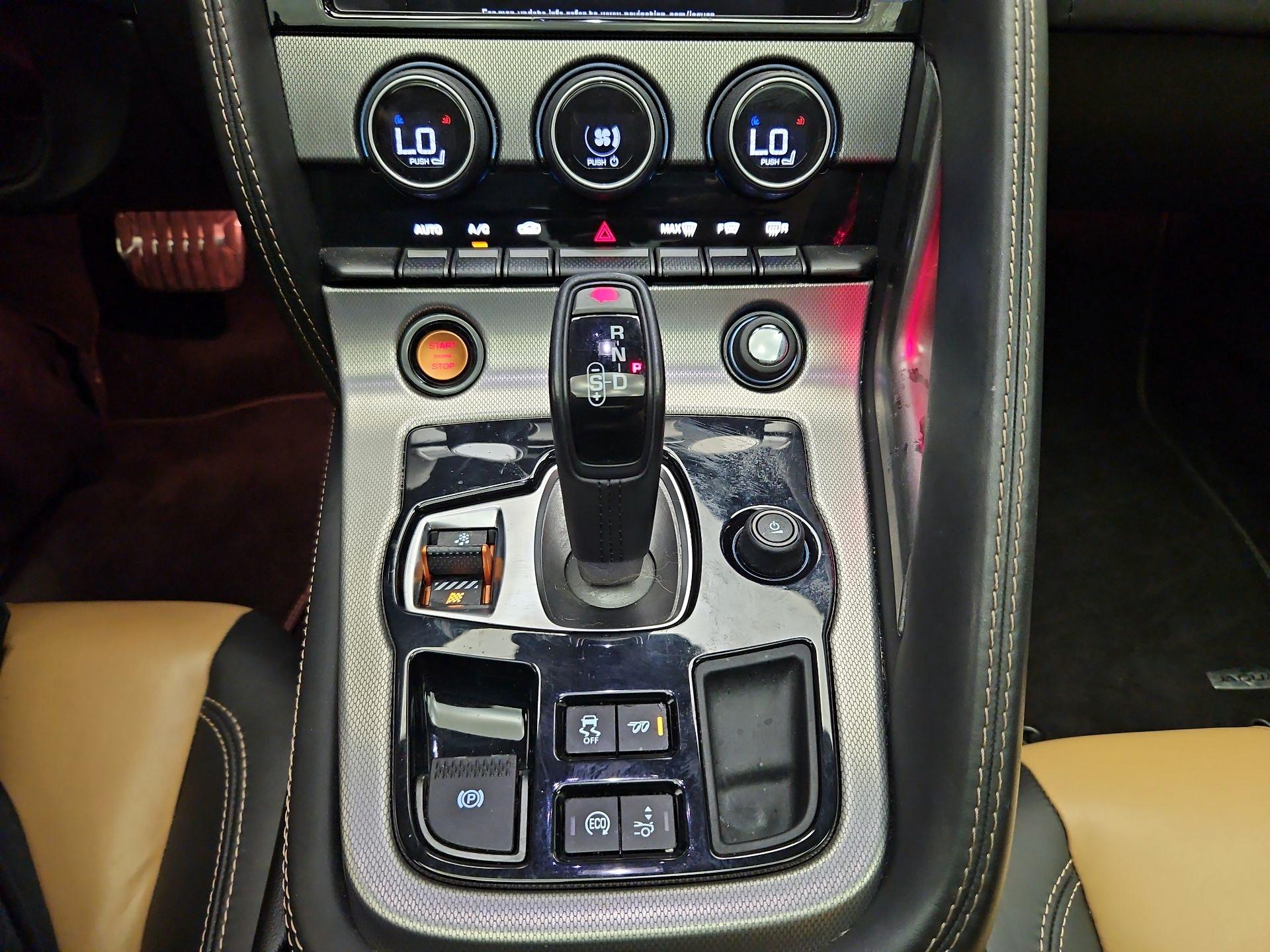 Thumbnail: 2015 Jaguar F-Type - 16