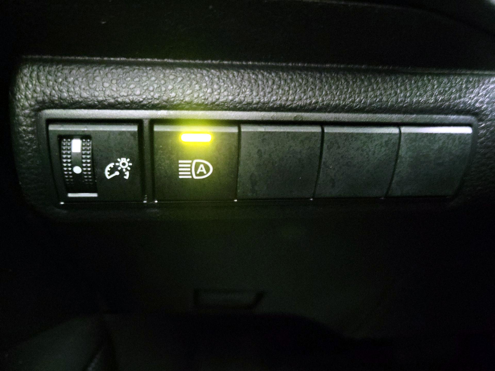 Thumbnail: 2023 Toyota Corolla - 13