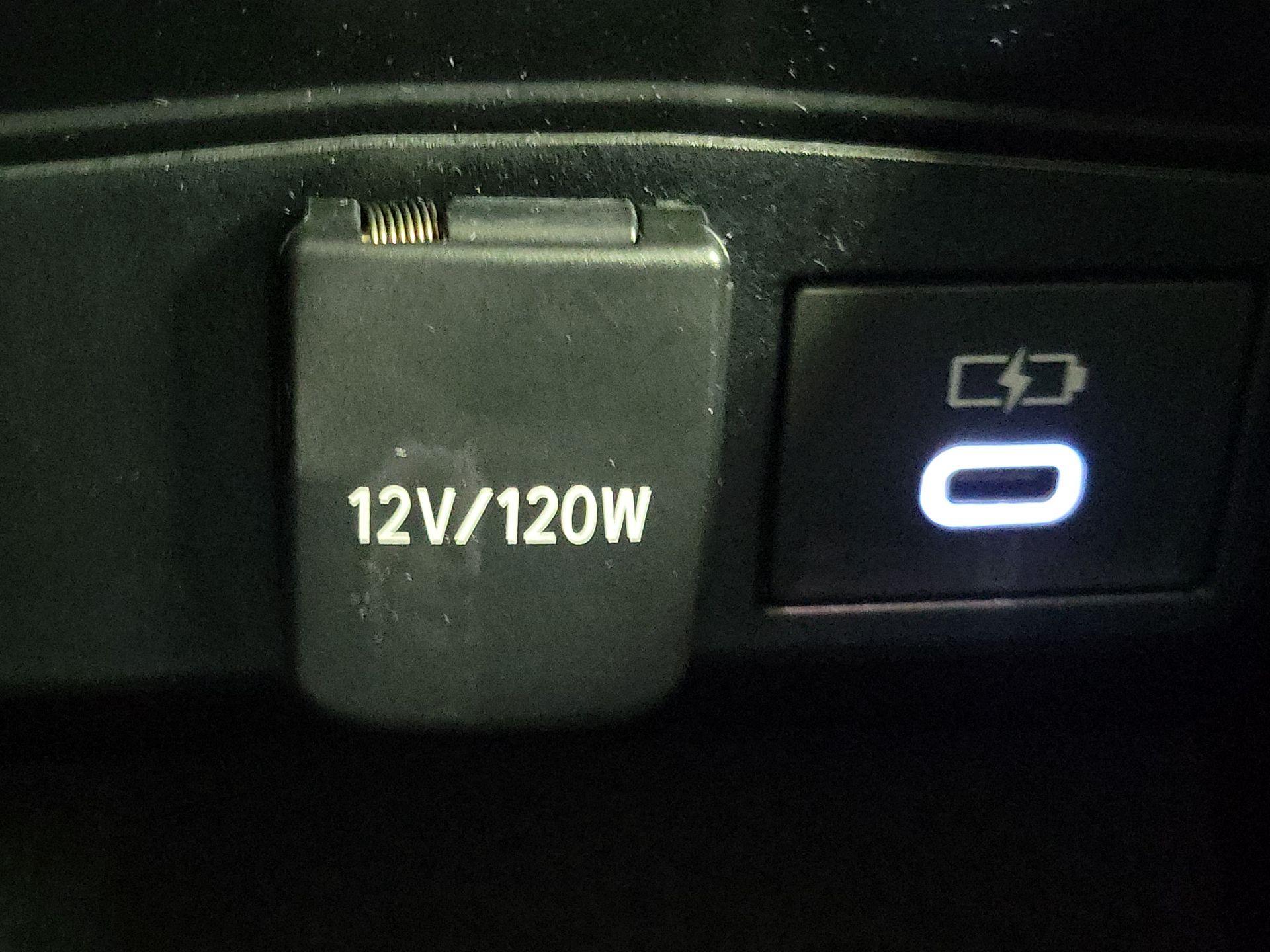 Thumbnail: 2023 Toyota Corolla - 18