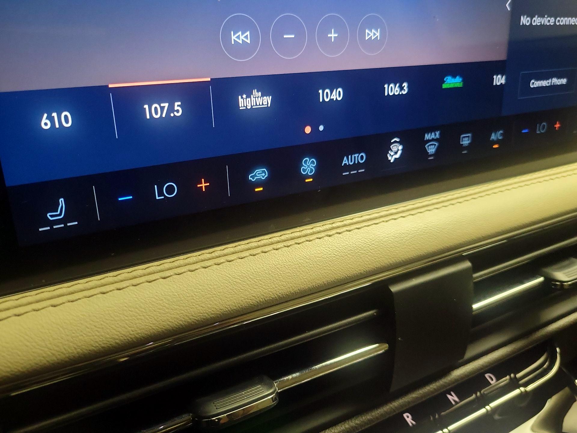 Thumbnail: 2024 Lincoln Corsair - 17