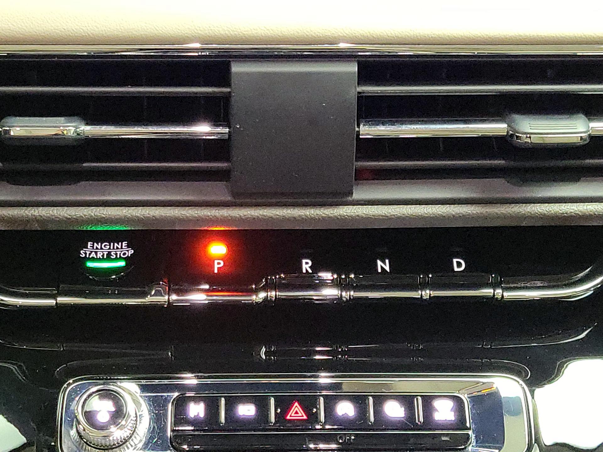 Thumbnail: 2024 Lincoln Corsair - 18