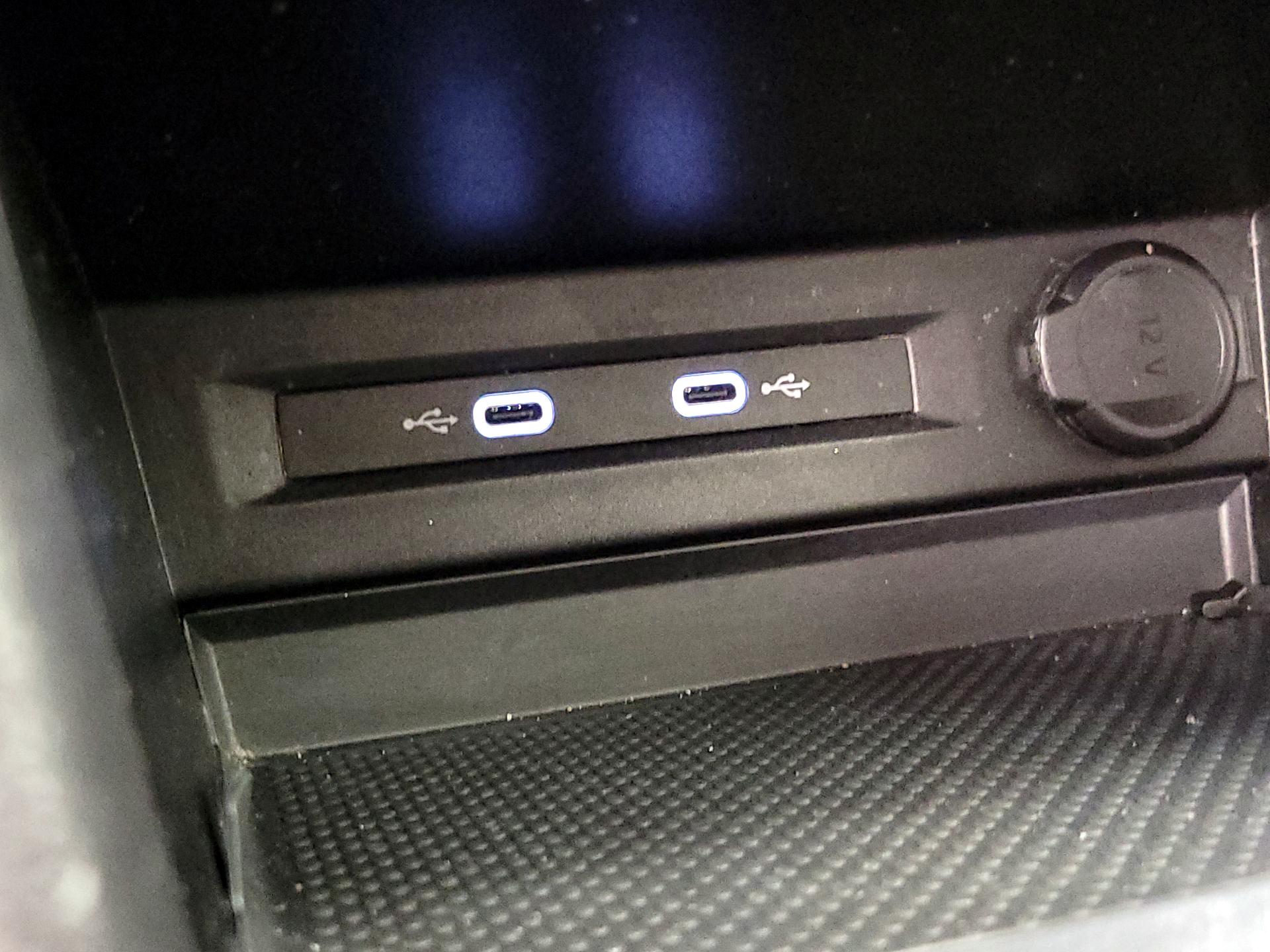 Thumbnail: 2020 Volkswagen Tiguan - 18