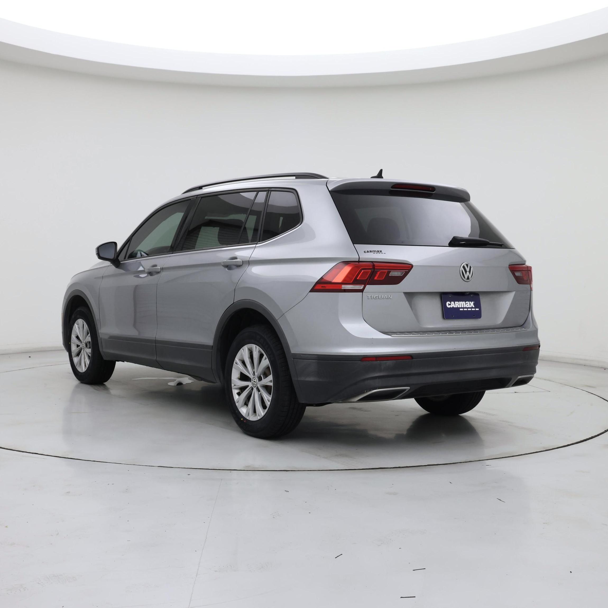 Thumbnail: 2020 Volkswagen Tiguan - 2