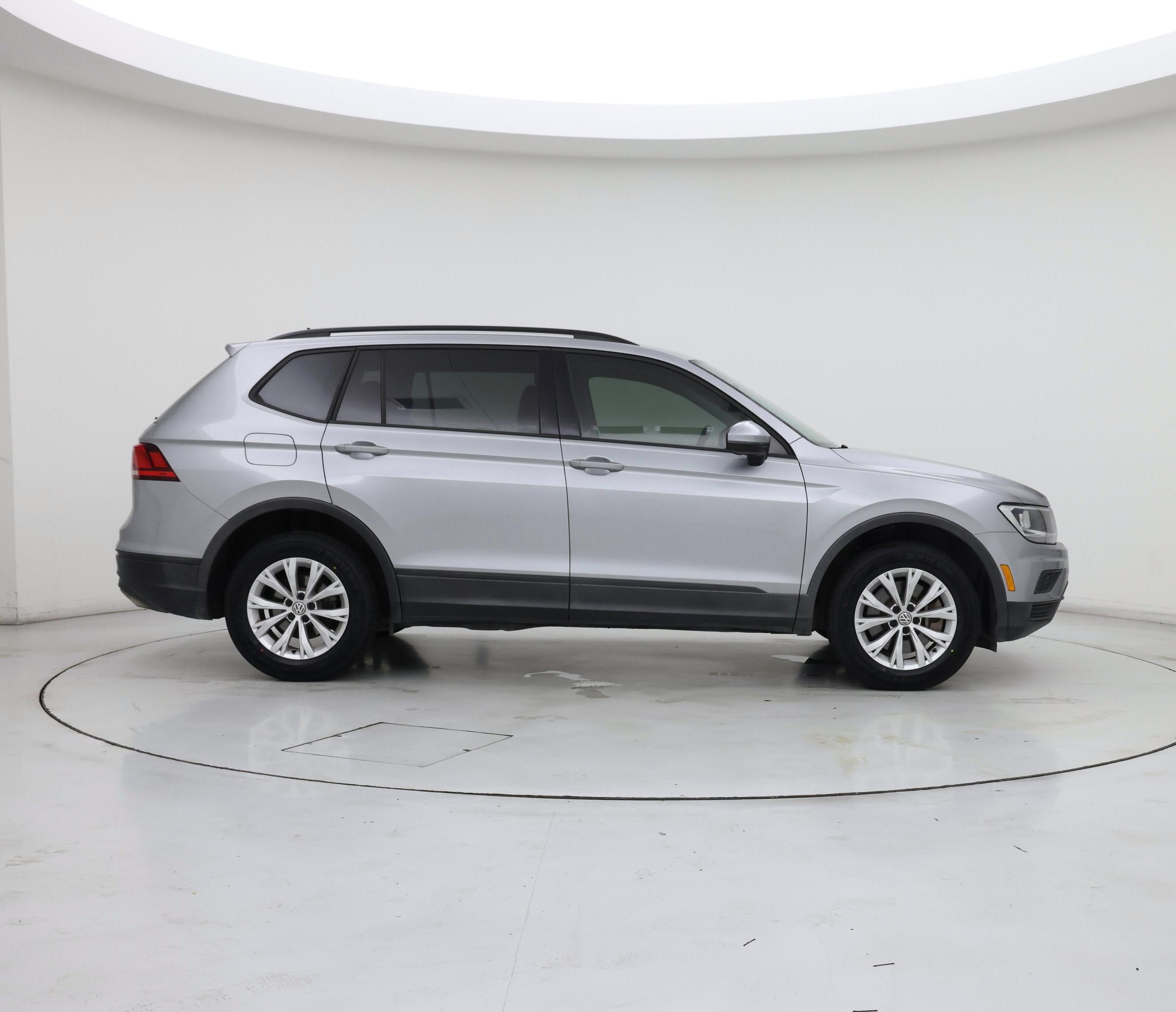Thumbnail: 2020 Volkswagen Tiguan - 7