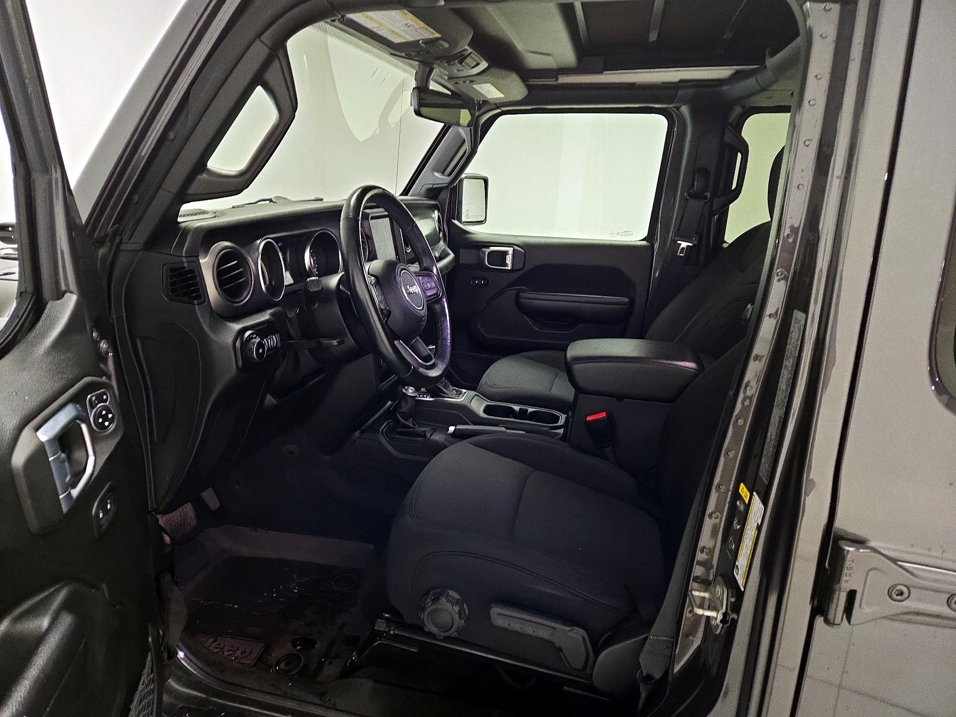 Thumbnail: 2021 Jeep Wrangler - 11