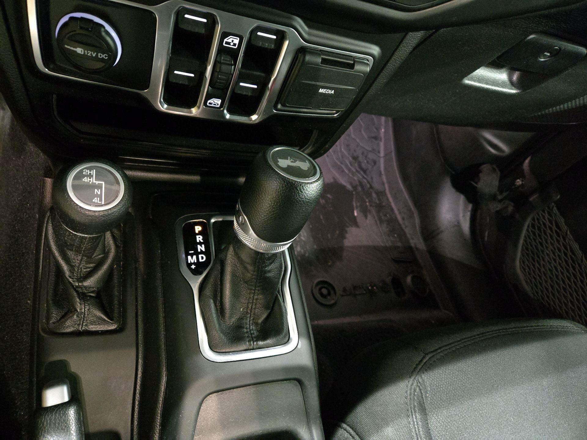 Thumbnail: 2021 Jeep Wrangler - 17