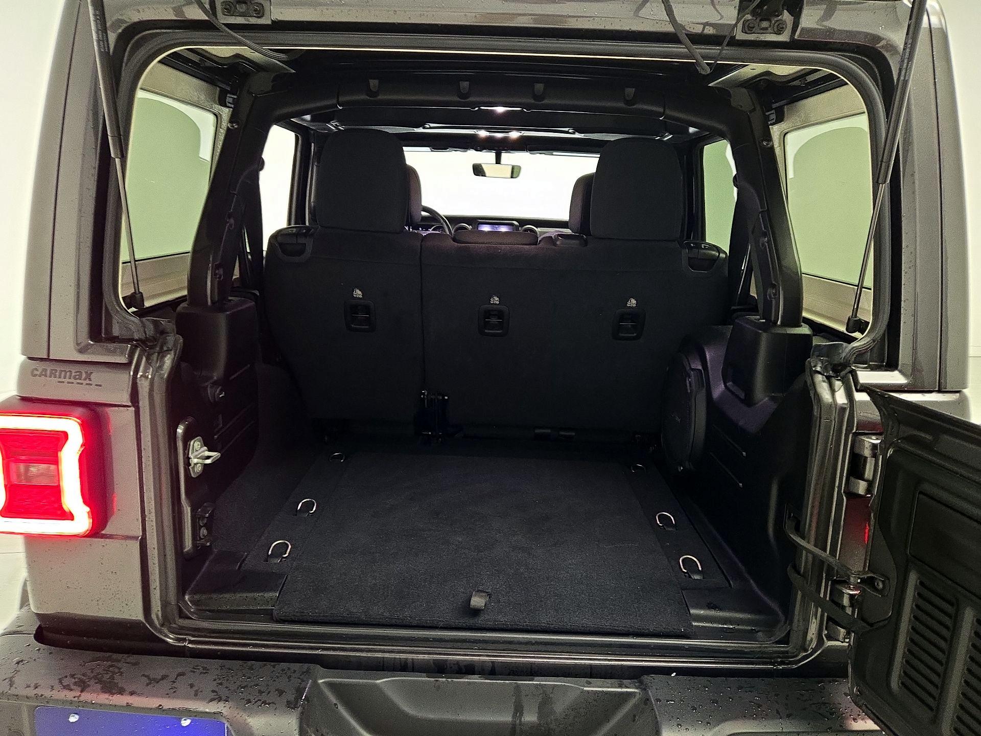 Thumbnail: 2021 Jeep Wrangler - 20