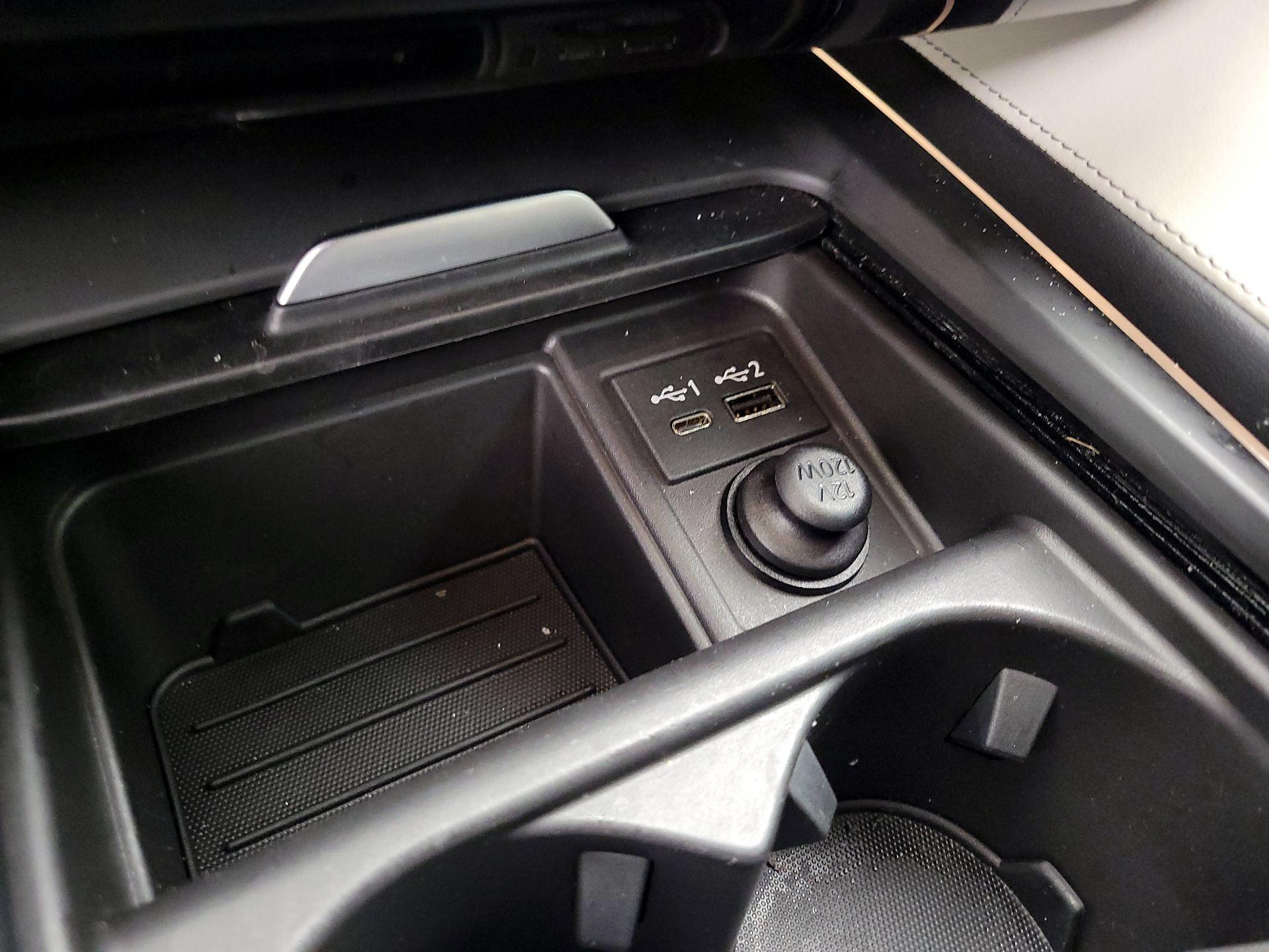 Thumbnail: 2023 INFINITI QX55 - 19