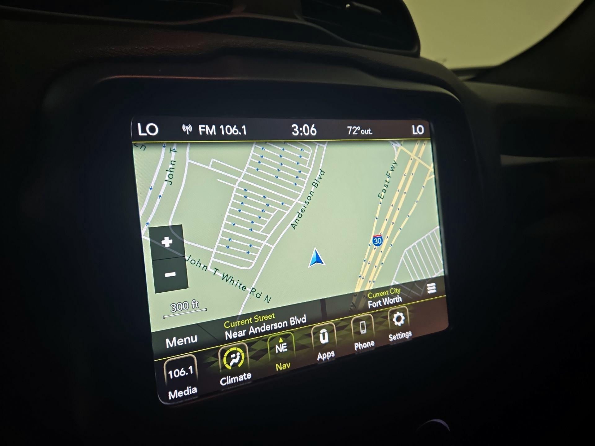 Thumbnail: 2022 Jeep Renegade - 14