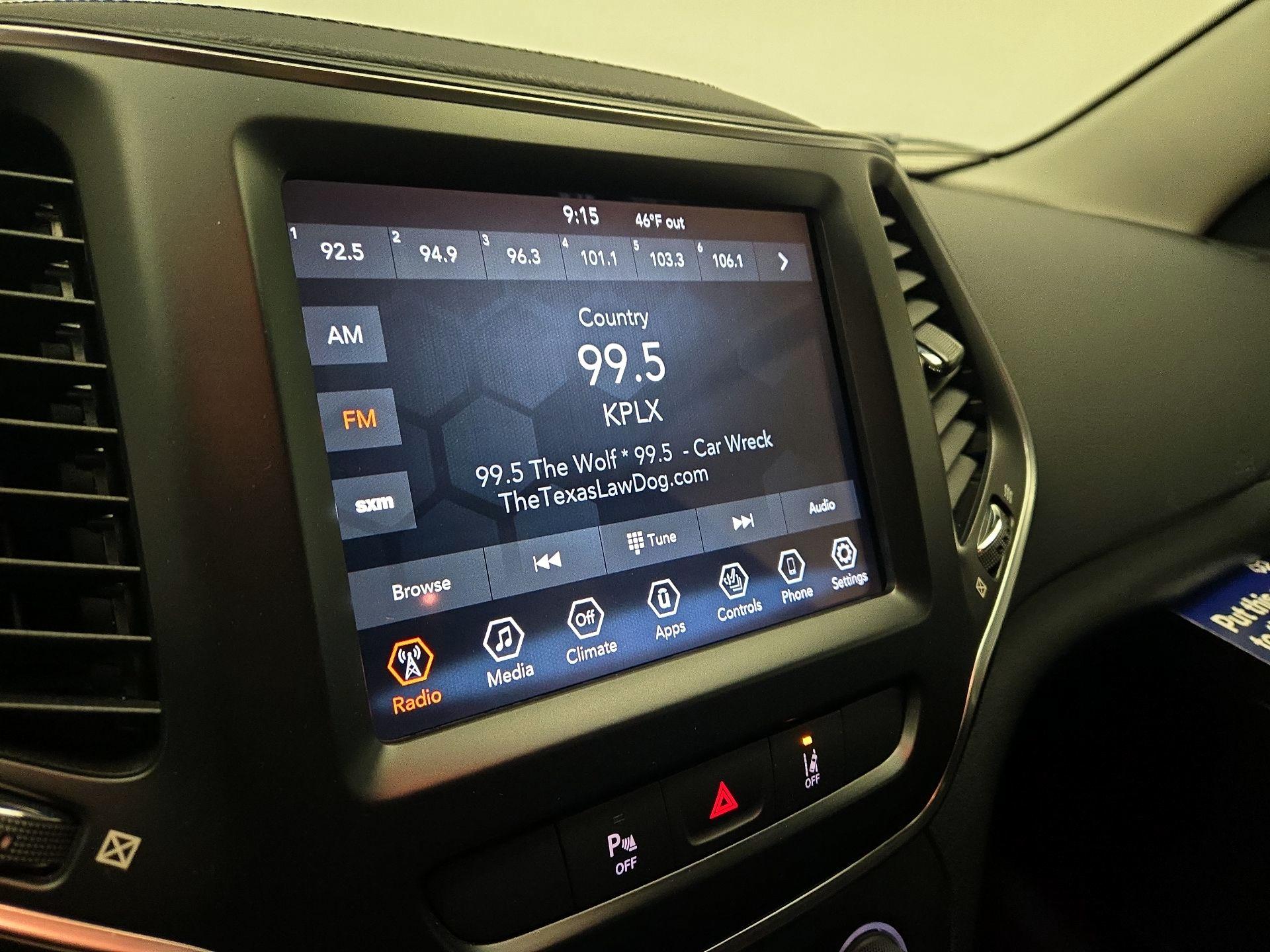 Thumbnail: 2022 Jeep Cherokee - 15