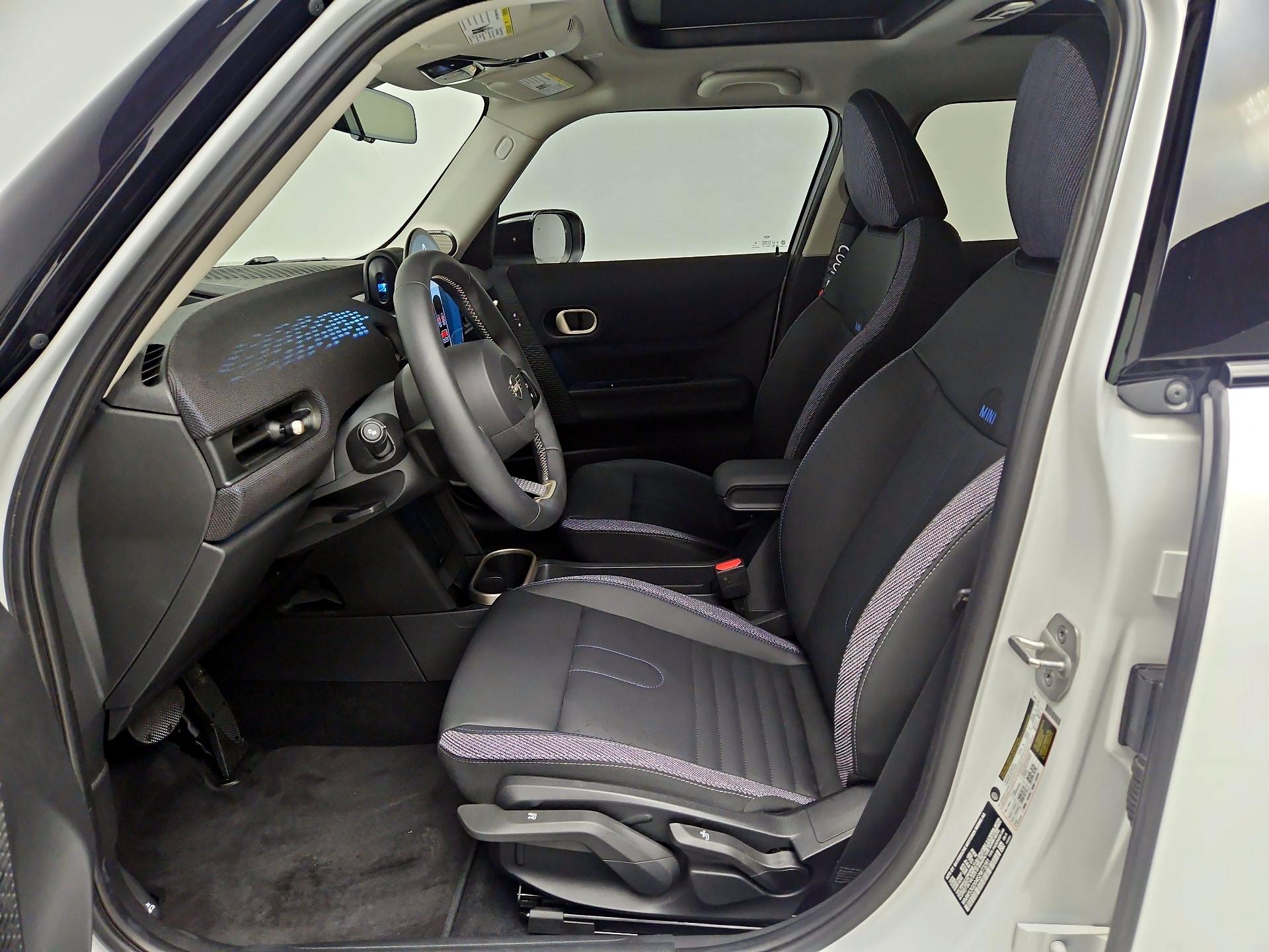 Thumbnail: 2025 MINI Cooper Hardtop - 11