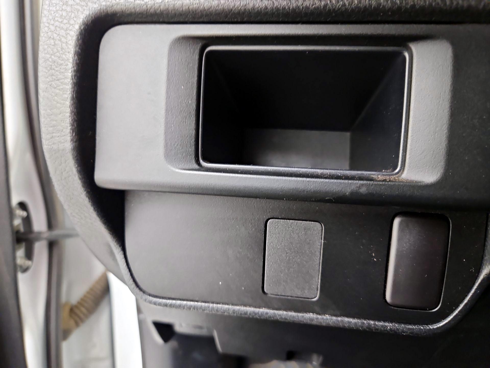 Thumbnail: 2017 Toyota Tacoma - 13