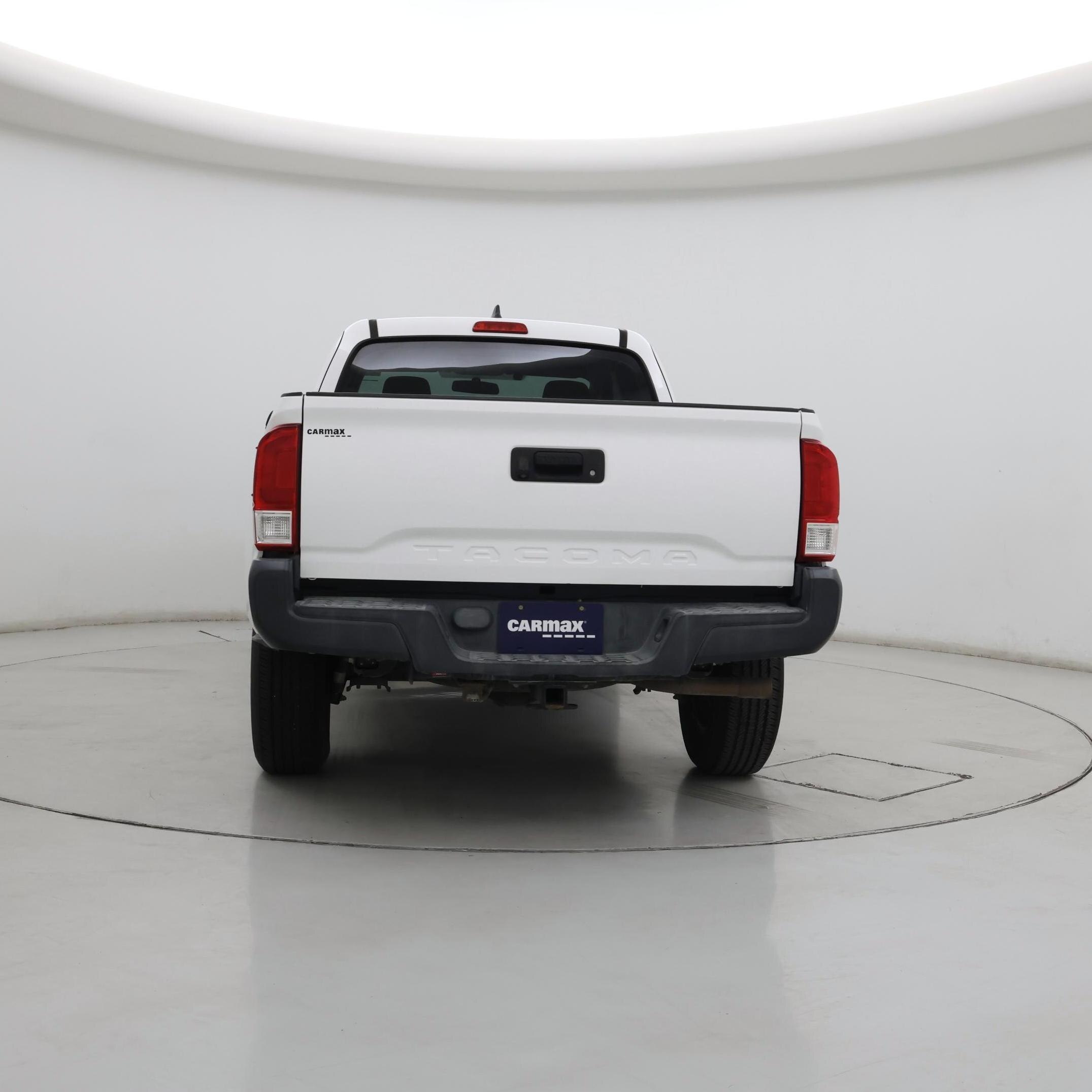 Thumbnail: 2017 Toyota Tacoma - 6