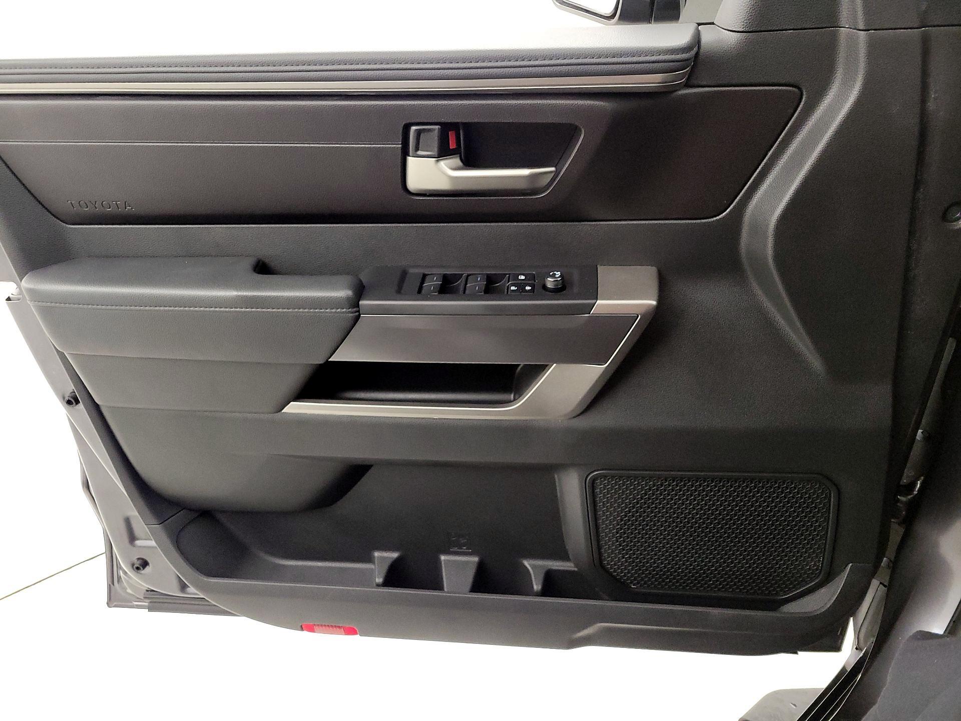 Thumbnail: 2025 Toyota Tundra - 12