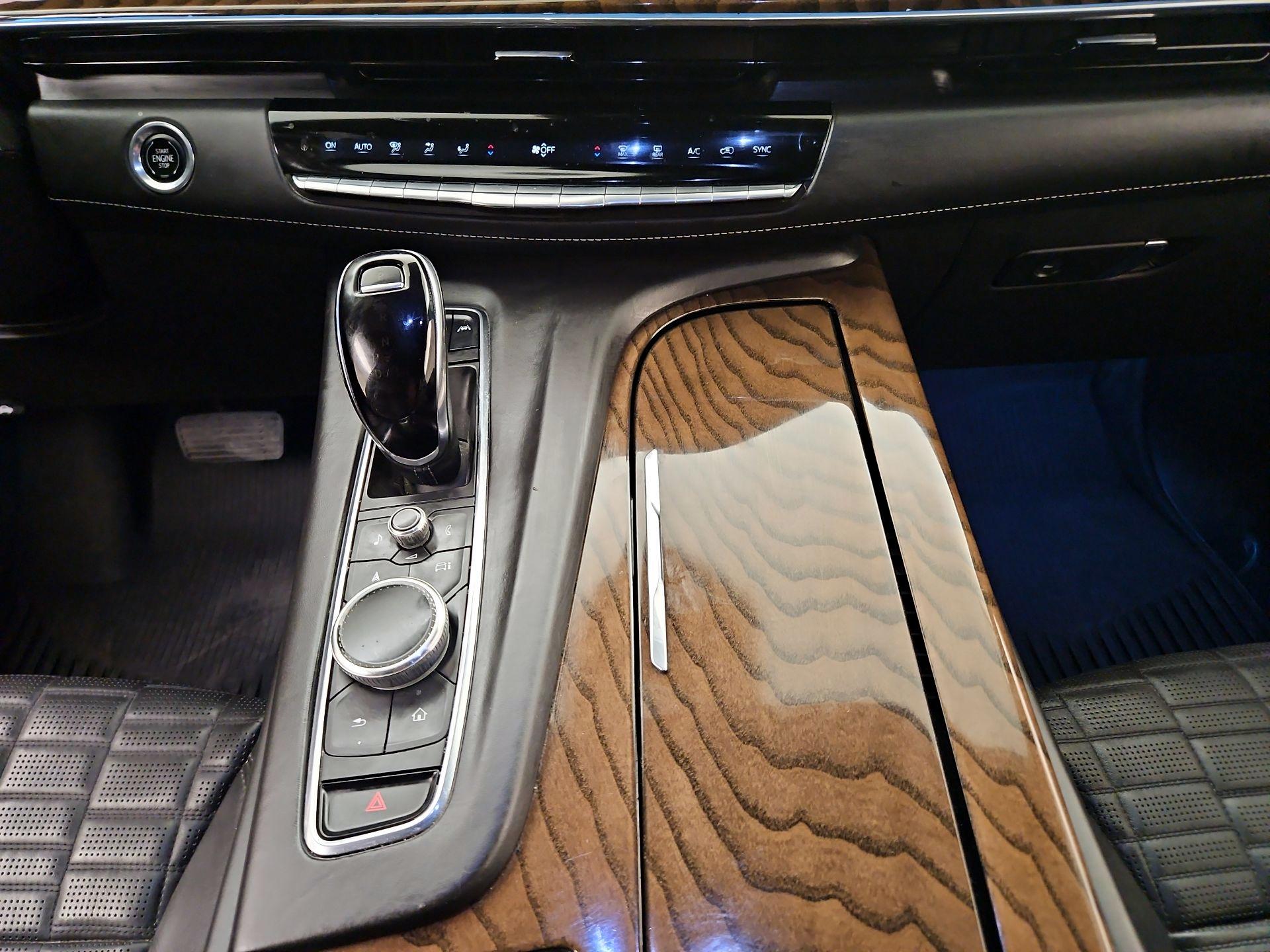 Thumbnail: 2023 Cadillac Escalade - 18