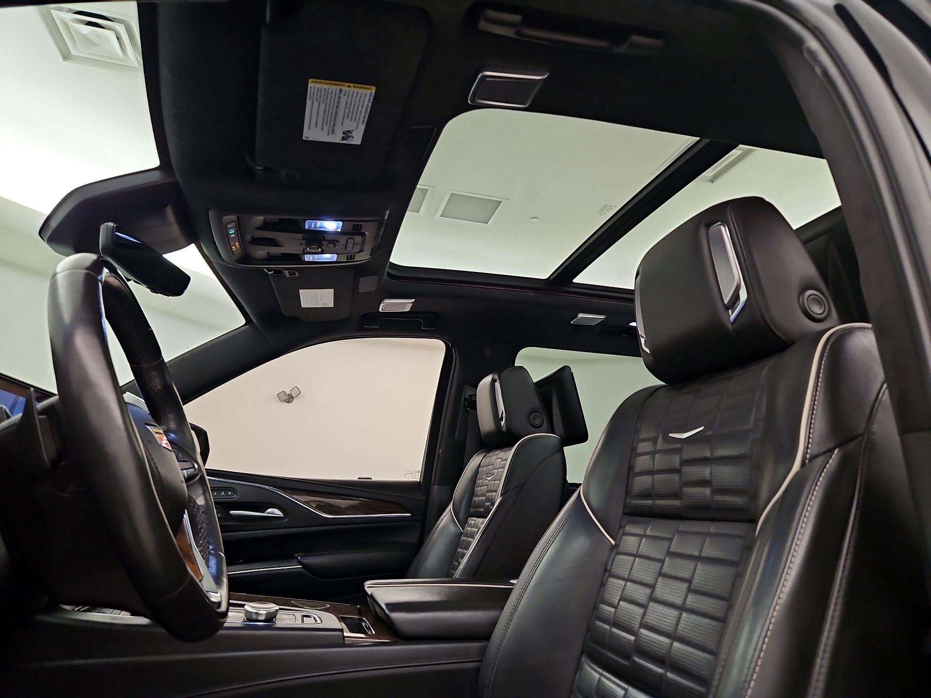 Thumbnail: 2023 Cadillac Escalade - 20