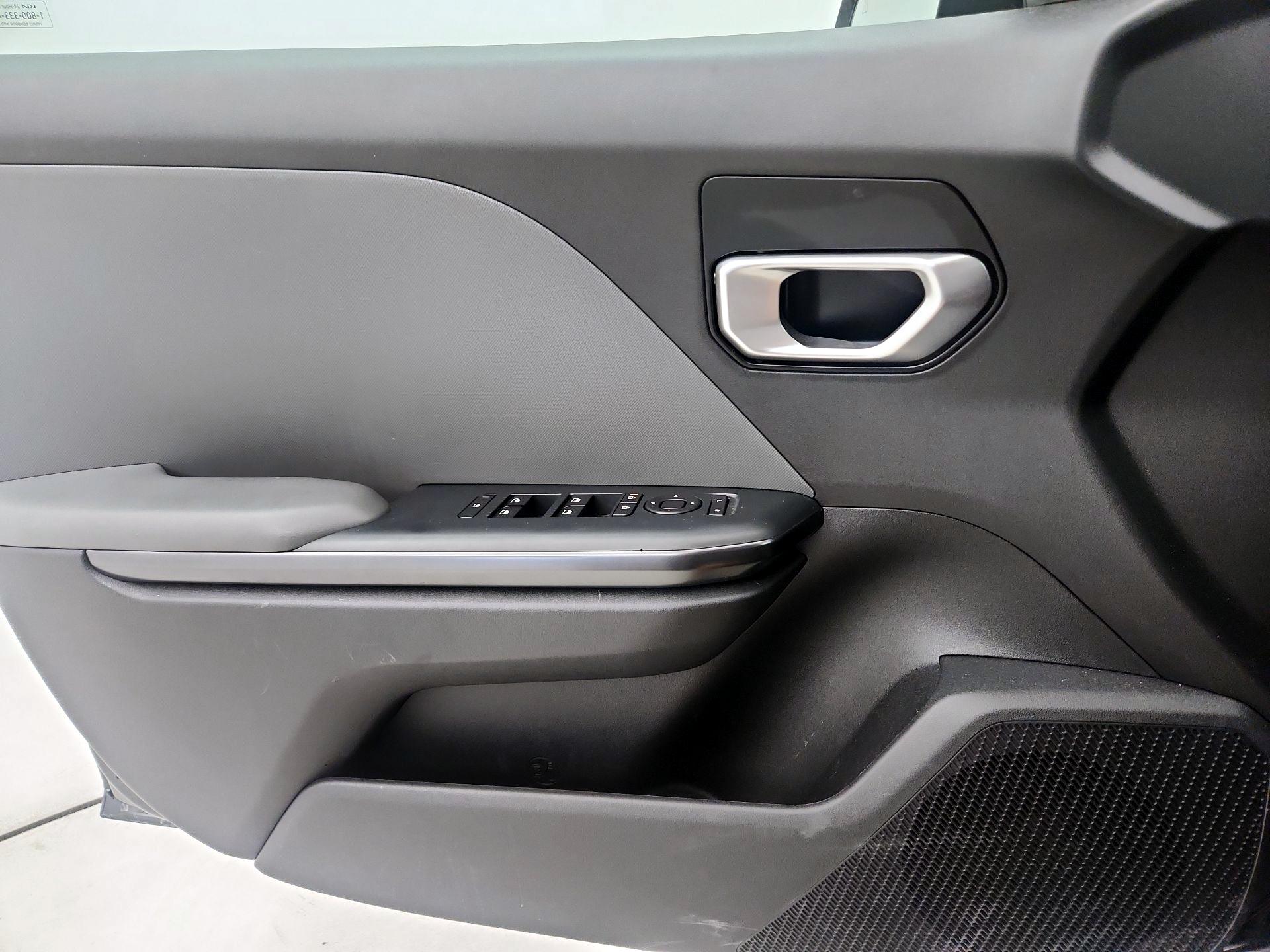 Thumbnail: 2025 Kia K4 - 12