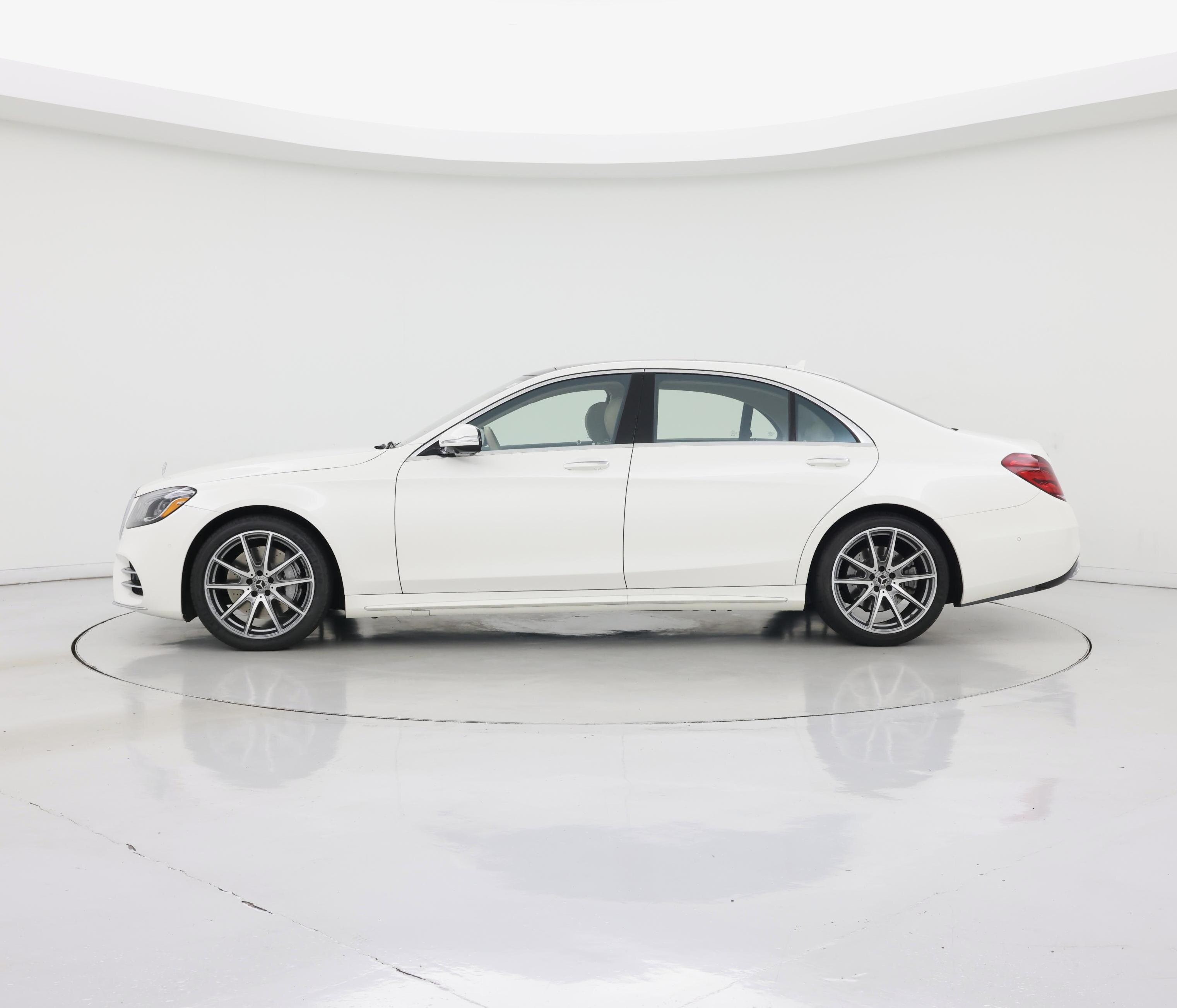 Thumbnail: 2018 Mercedes-Benz S-Class - 3