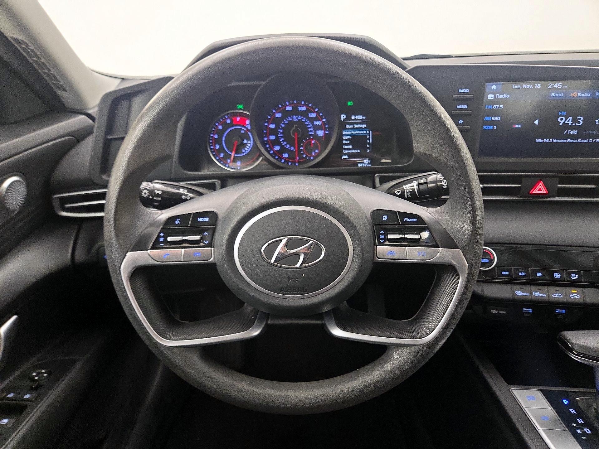 Thumbnail: 2022 Hyundai Elantra - 10