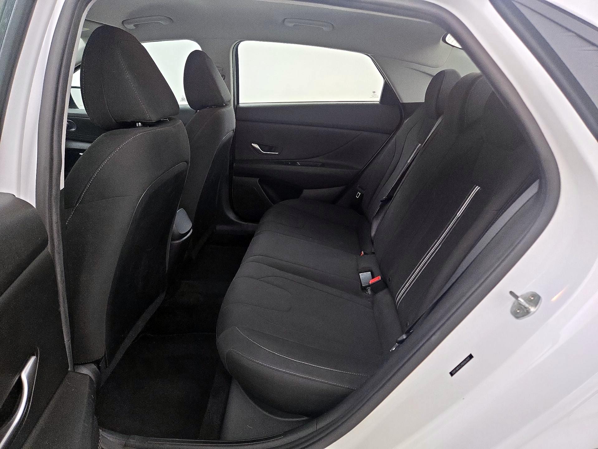 Thumbnail: 2022 Hyundai Elantra - 19