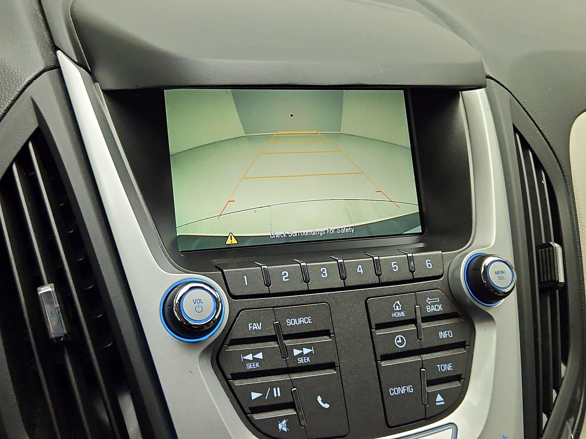 Thumbnail: 2015 Chevrolet Equinox - 13