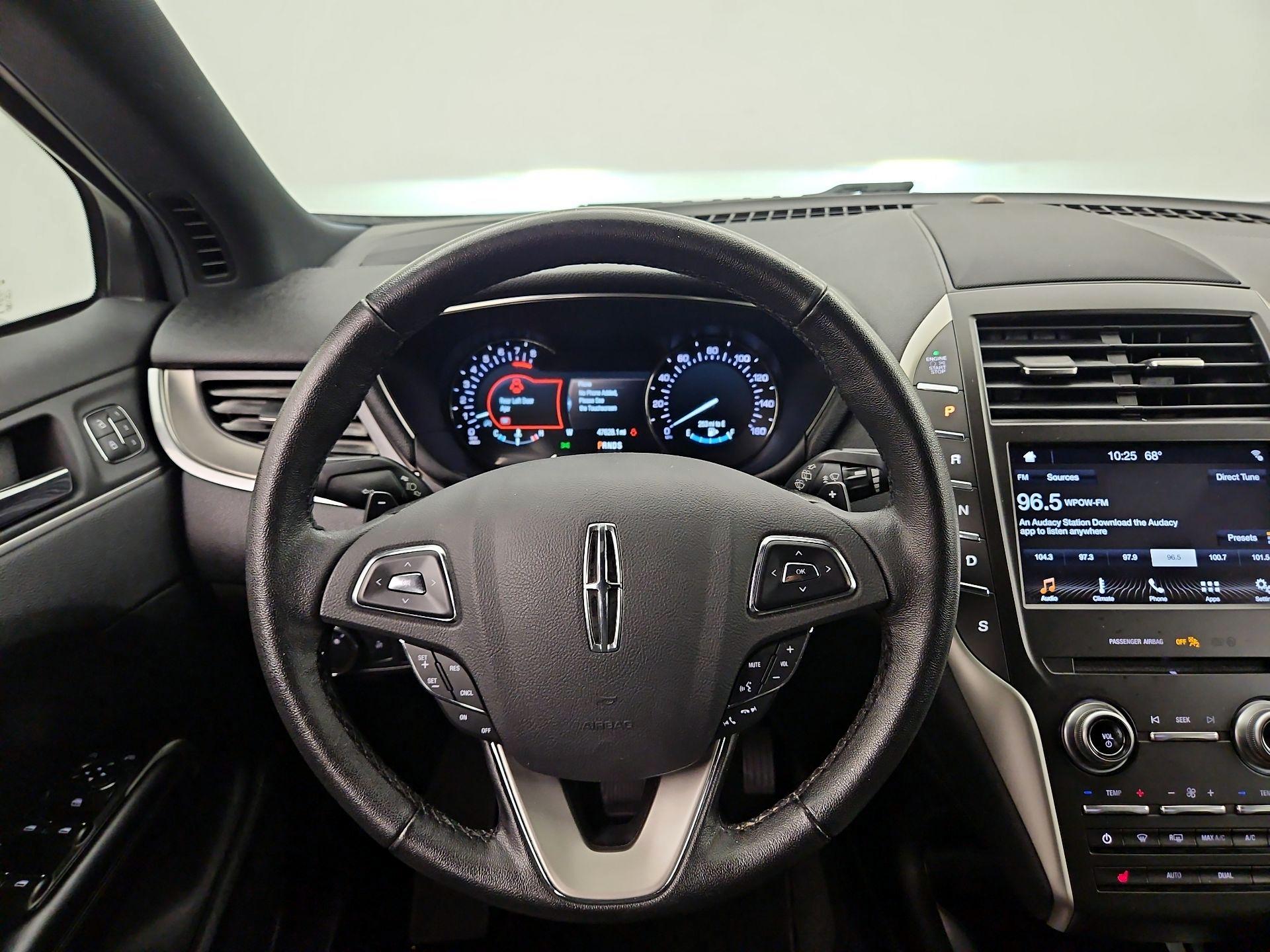 Thumbnail: 2019 Lincoln MKC - 10