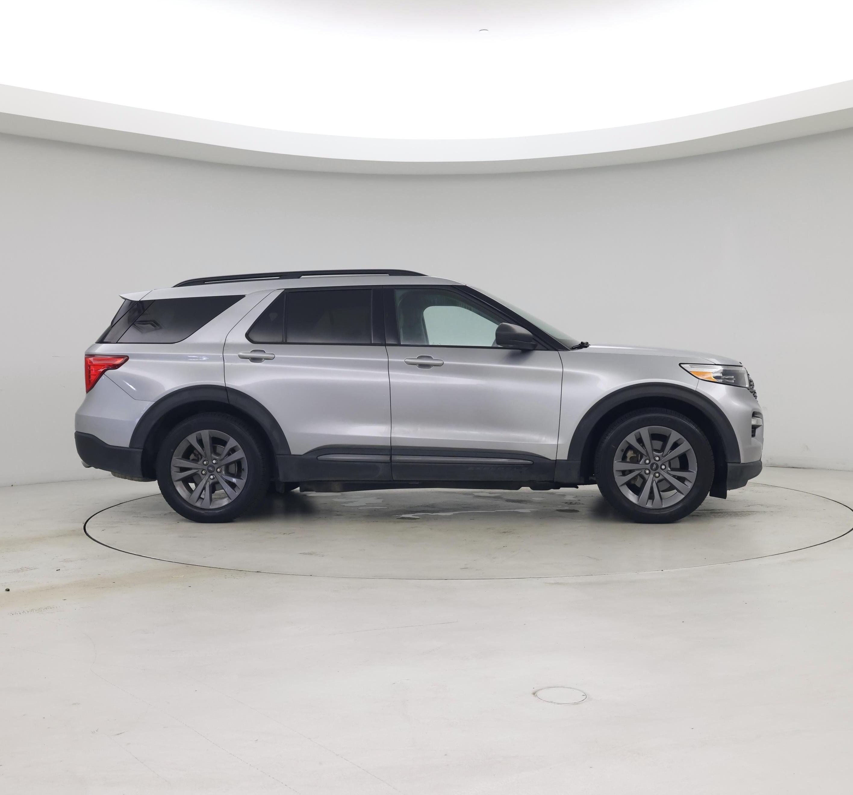 Thumbnail: 2021 Ford Explorer - 7