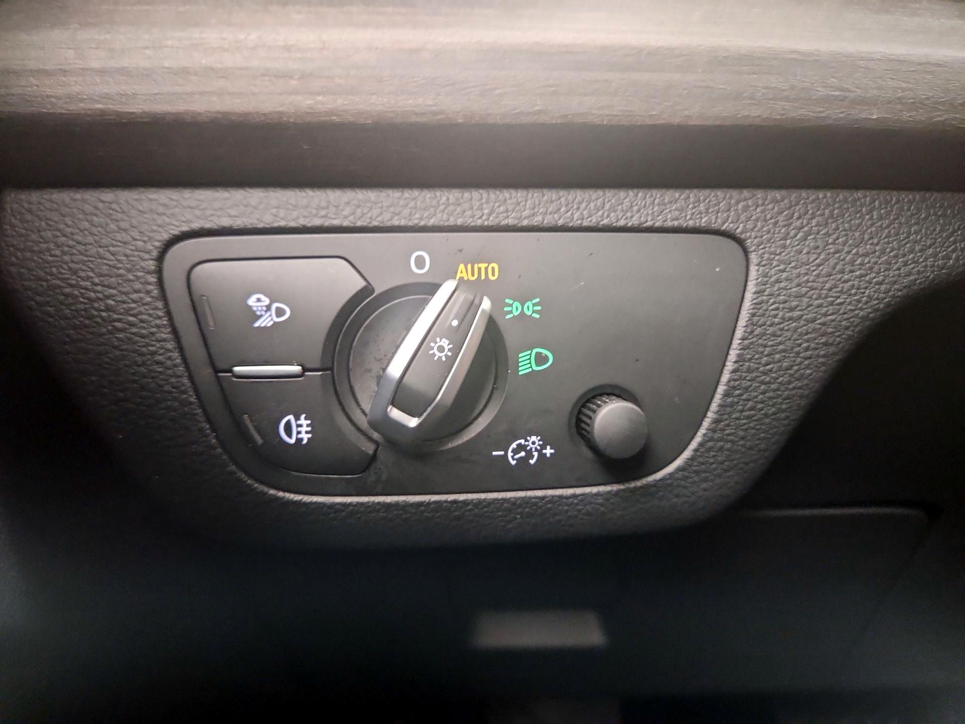 Thumbnail: 2023 Audi Q5 - 13