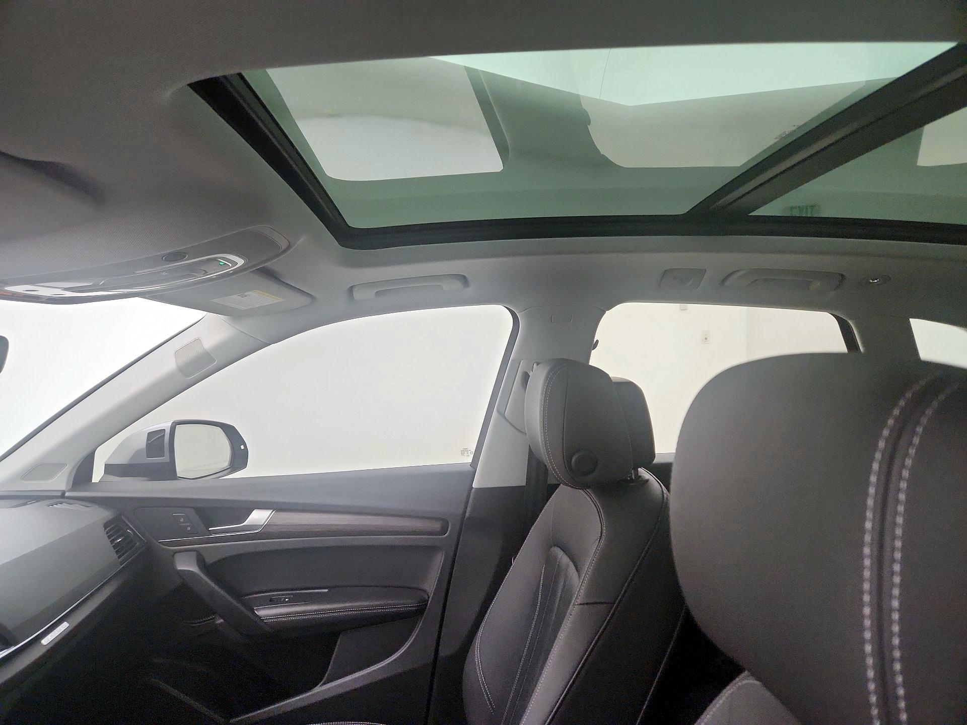 Thumbnail: 2023 Audi Q5 - 19