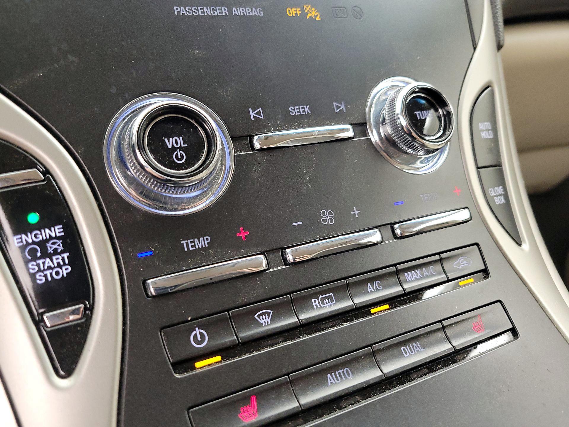 Thumbnail: 2020 Lincoln Nautilus - 17