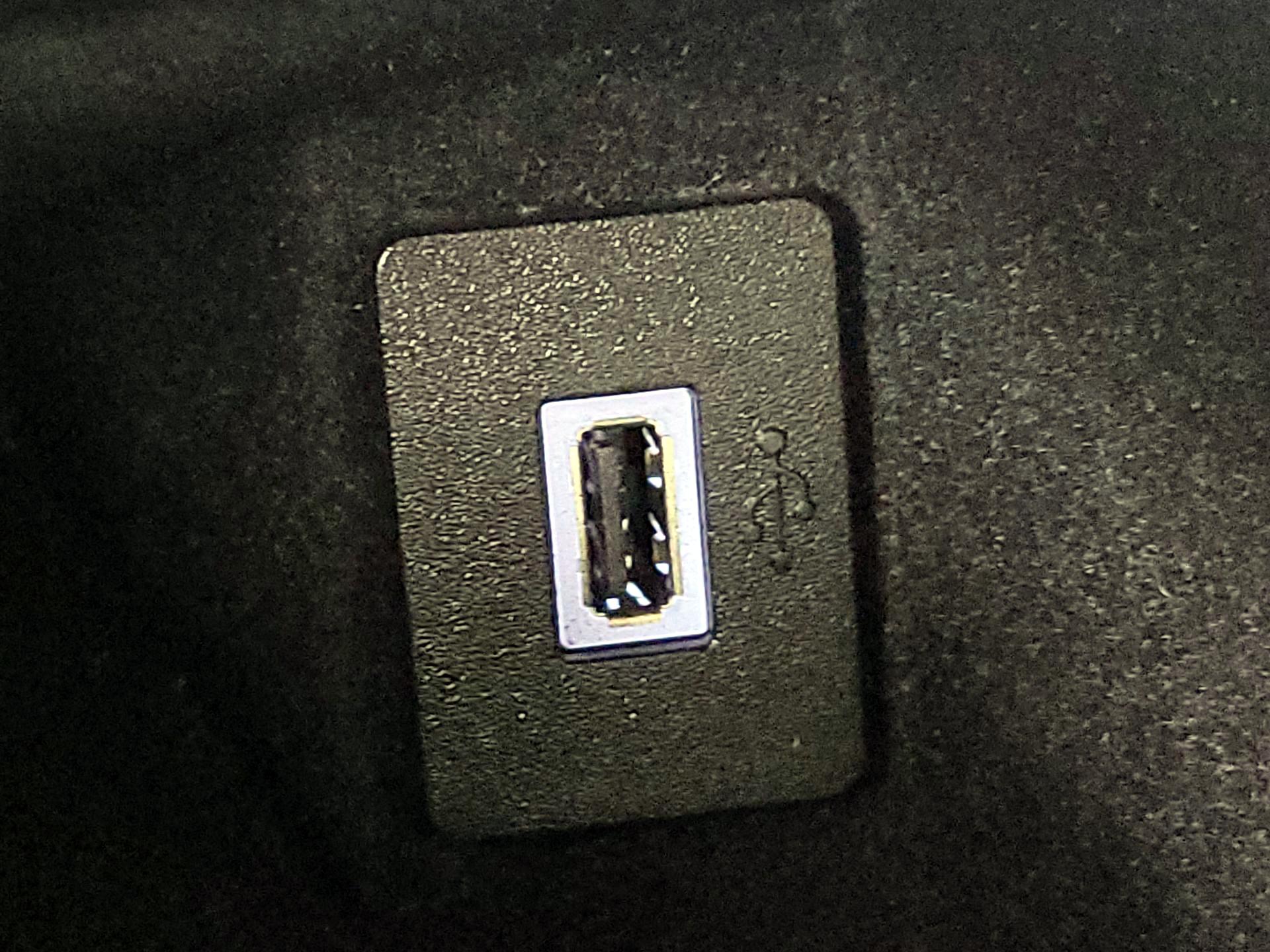 Thumbnail: 2020 Lincoln Nautilus - 19