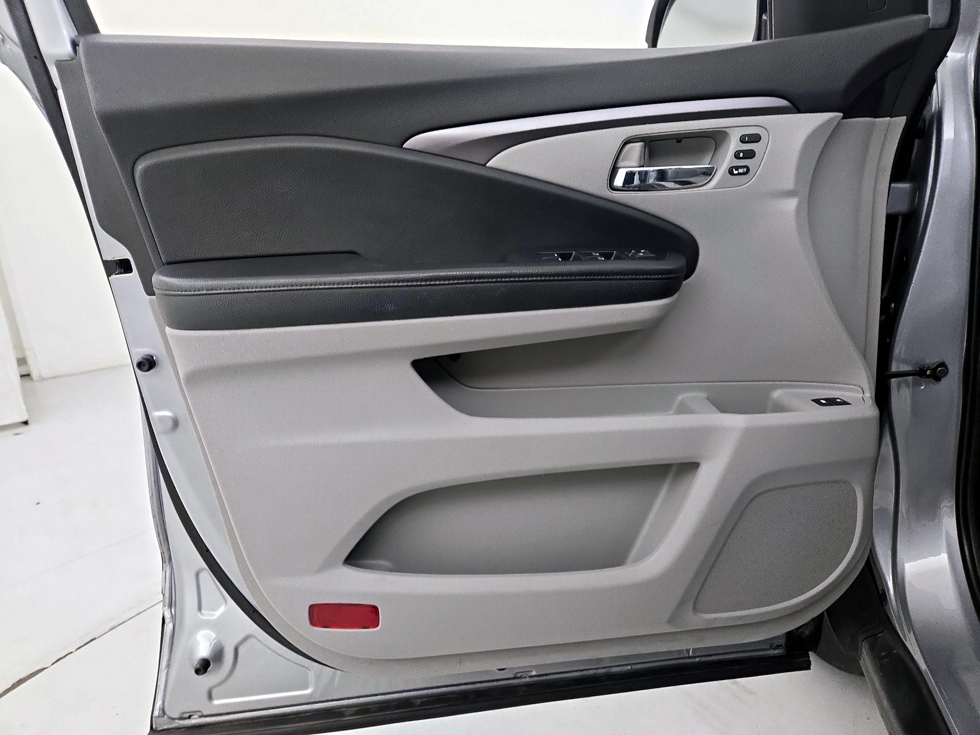 Thumbnail: 2021 Honda Pilot - 12