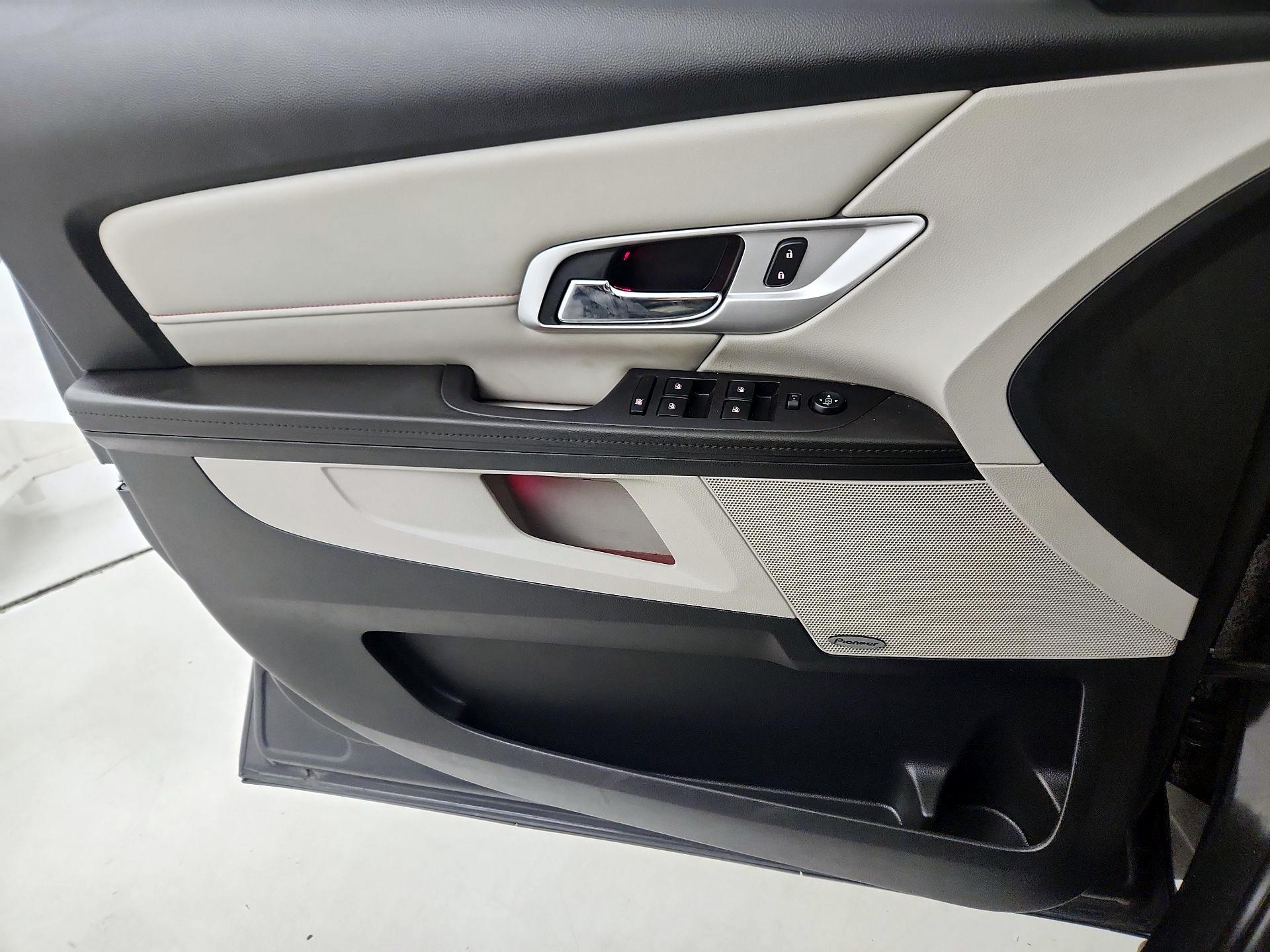 Thumbnail: 2017 GMC Terrain - 12