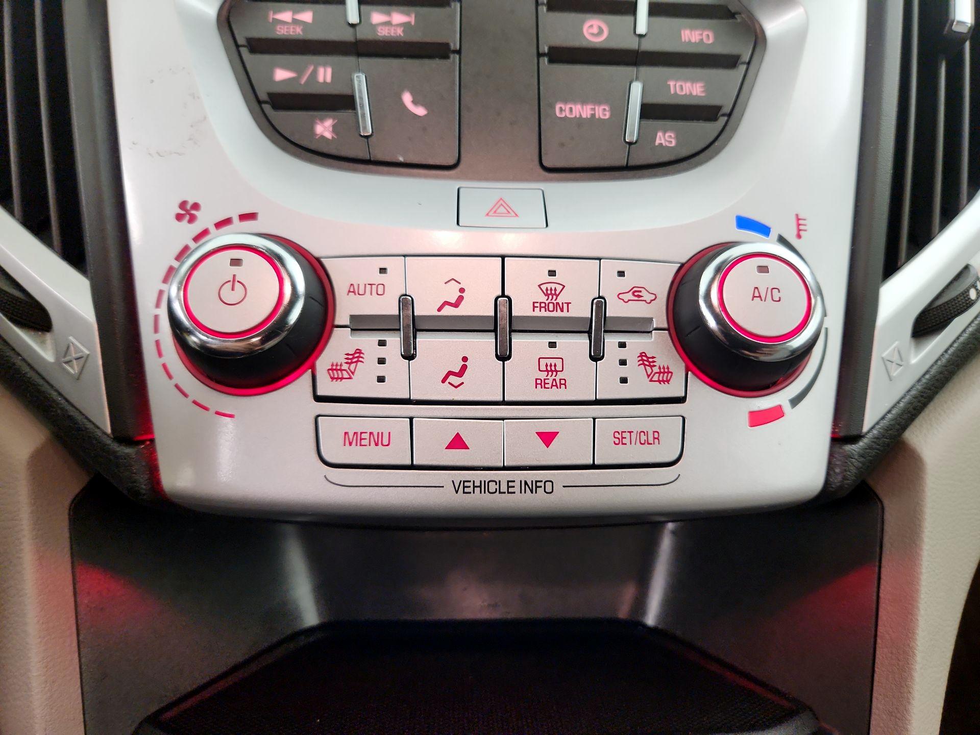 Thumbnail: 2017 GMC Terrain - 16