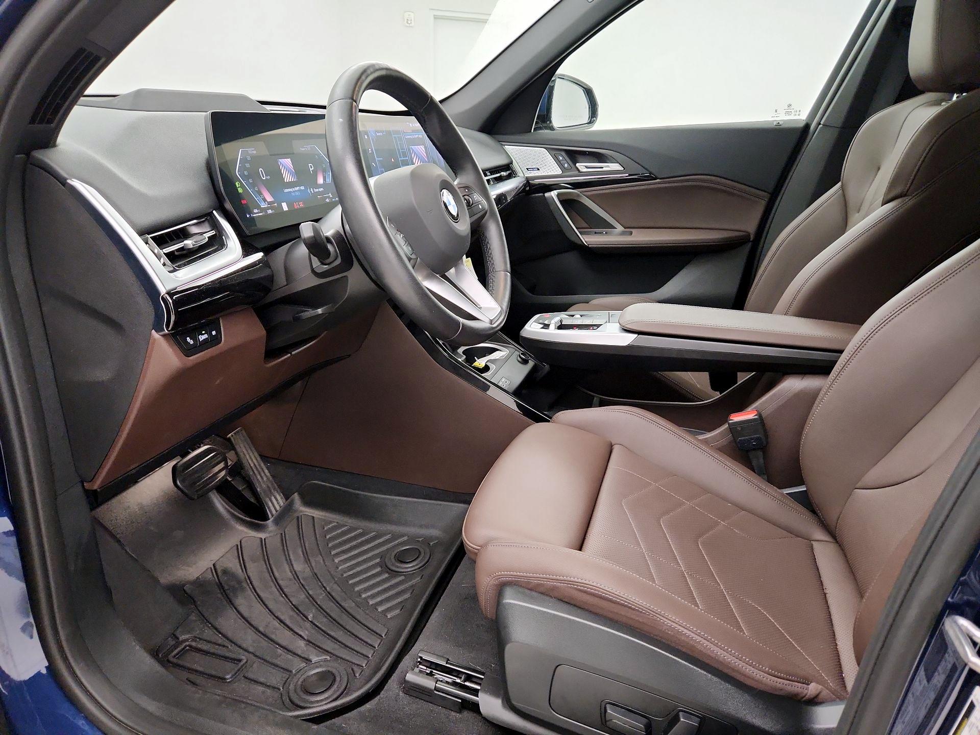 Thumbnail: 2023 BMW X1 - 11