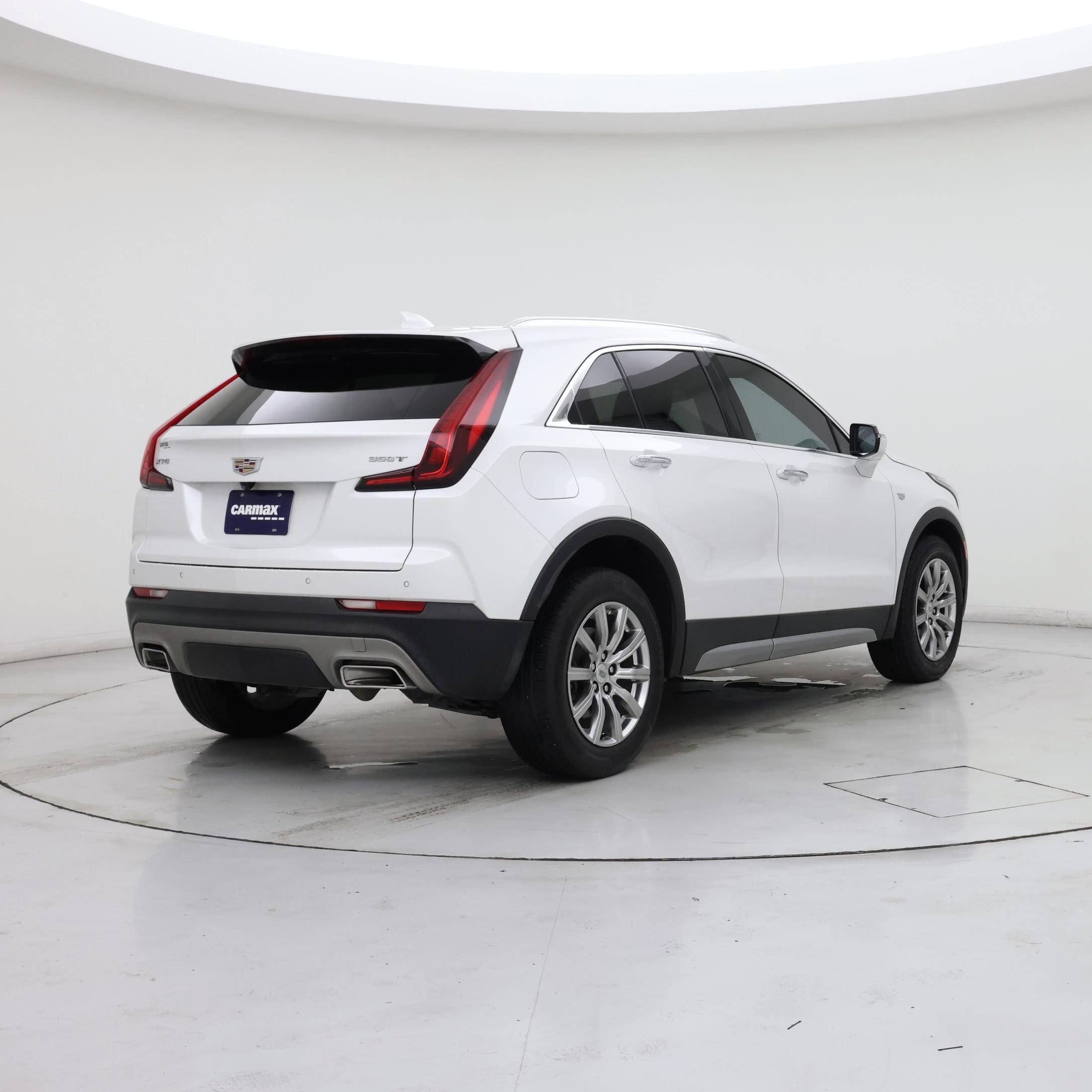 Thumbnail: 2023 Cadillac XT4 - 8