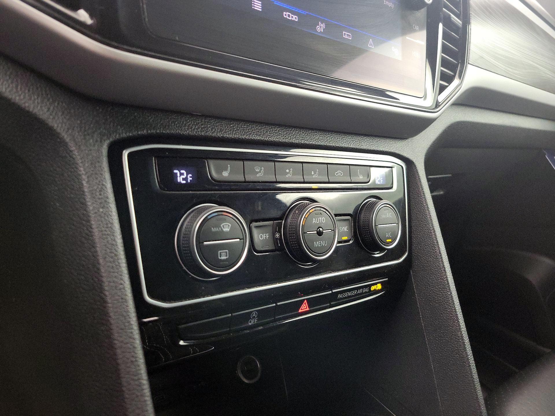 Thumbnail: 2022 Volkswagen Atlas - 16