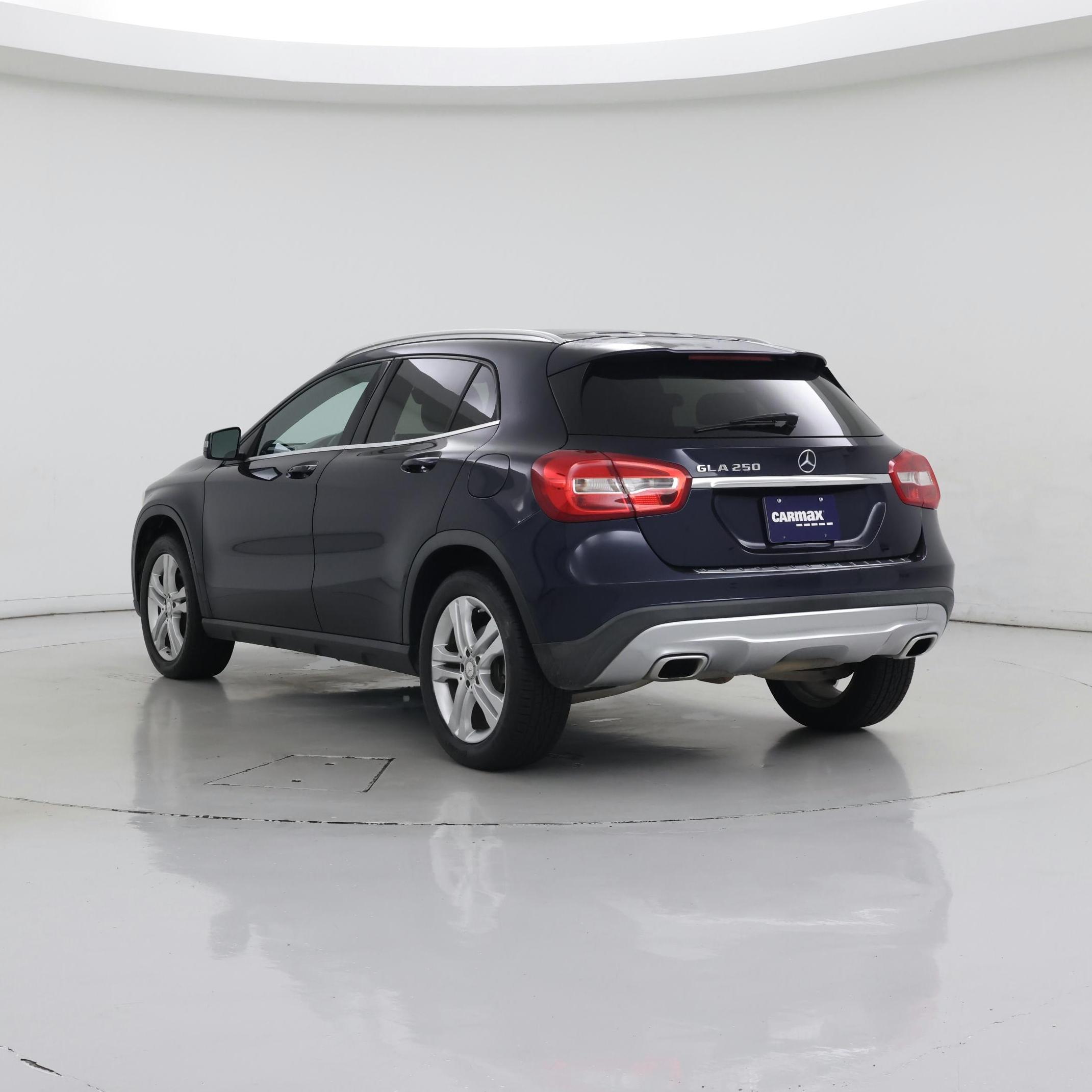 Thumbnail: 2017 Mercedes-Benz GLA - 2