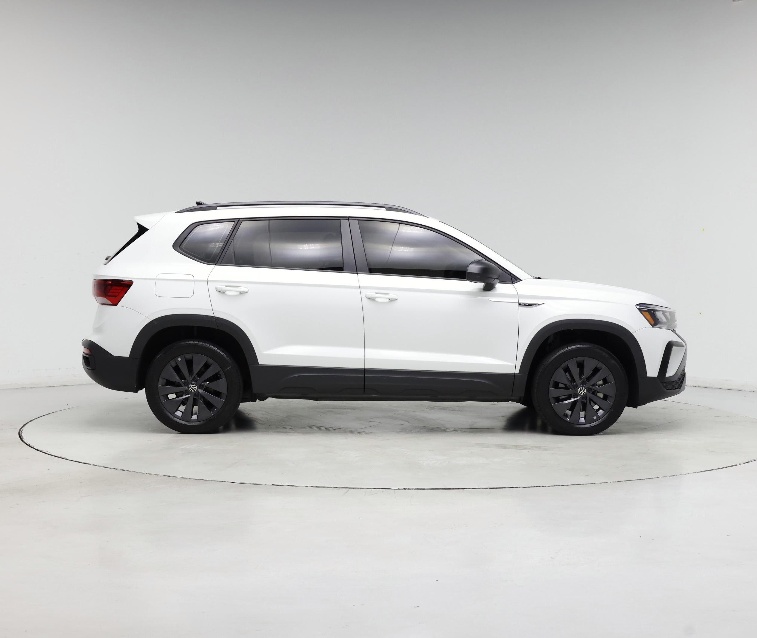 Thumbnail: 2024 Volkswagen Taos - 7