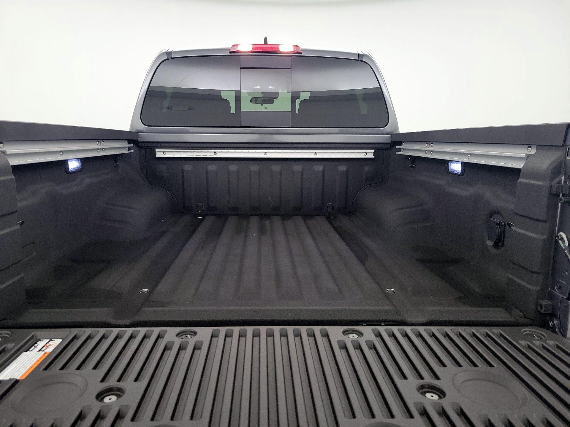 Thumbnail: 2025 Nissan Frontier - 19