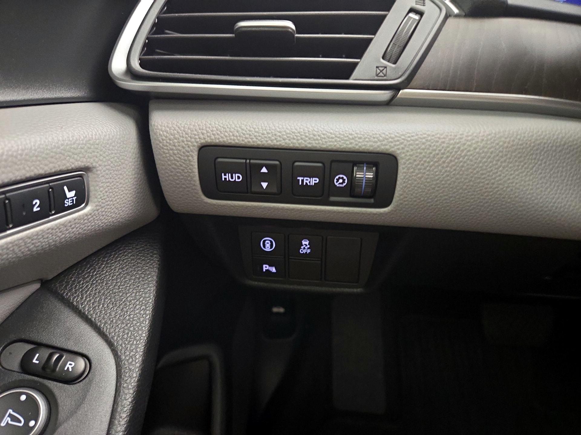 Thumbnail: 2018 Honda Accord - 13