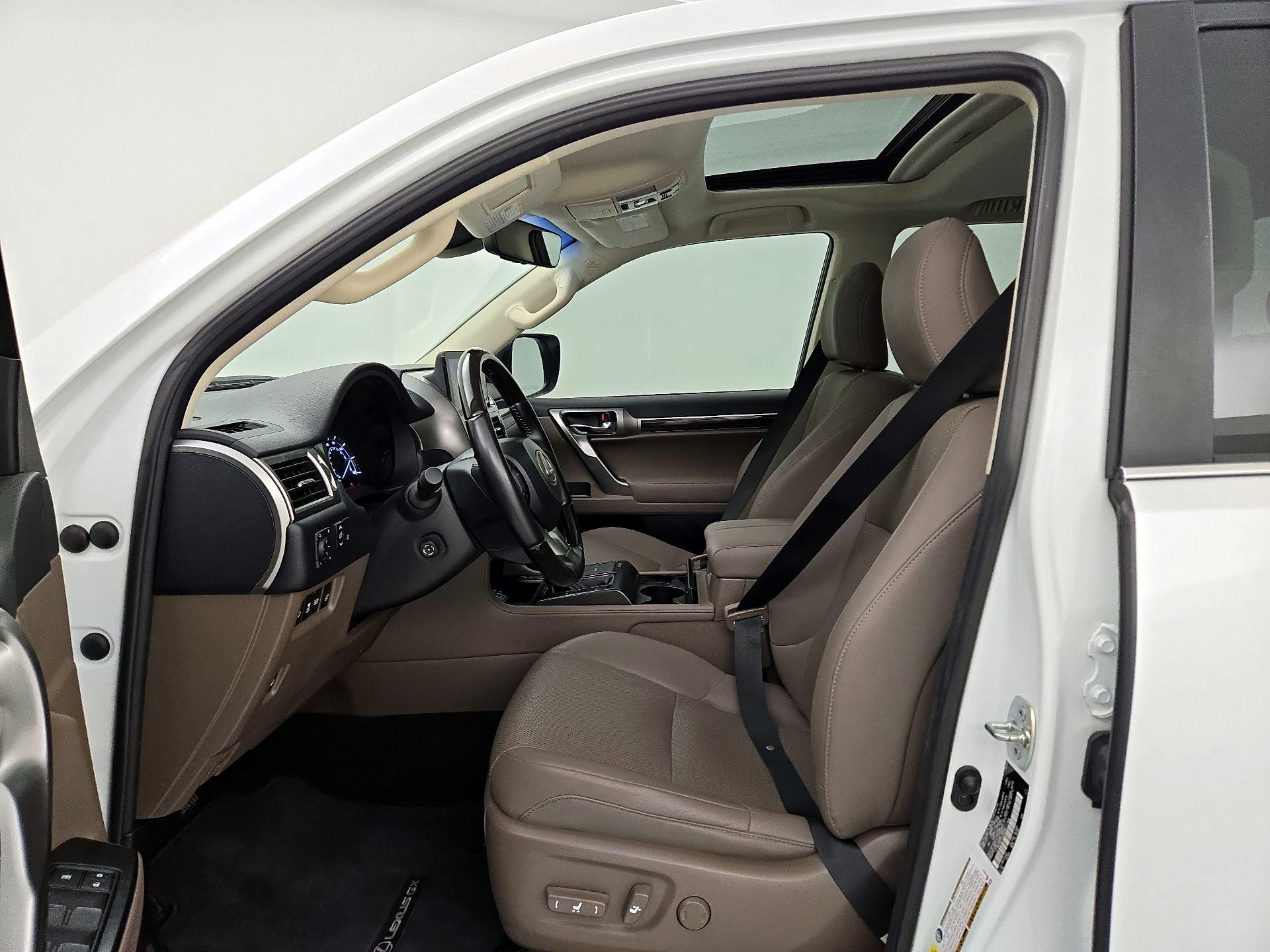 Thumbnail: 2023 Lexus GX - 11