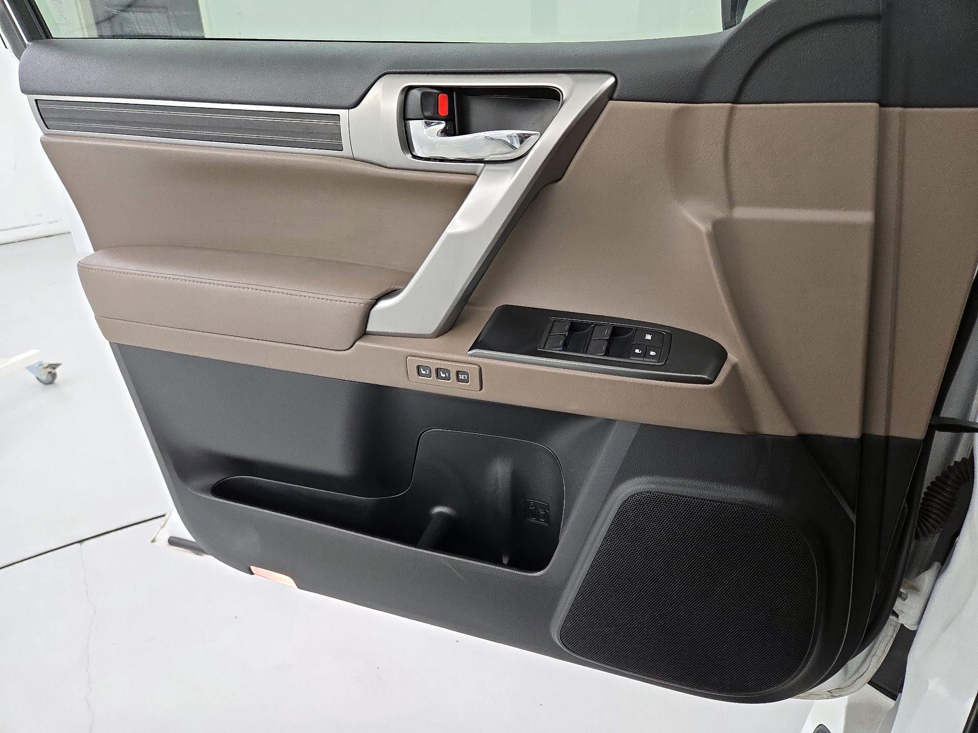 Thumbnail: 2023 Lexus GX - 12