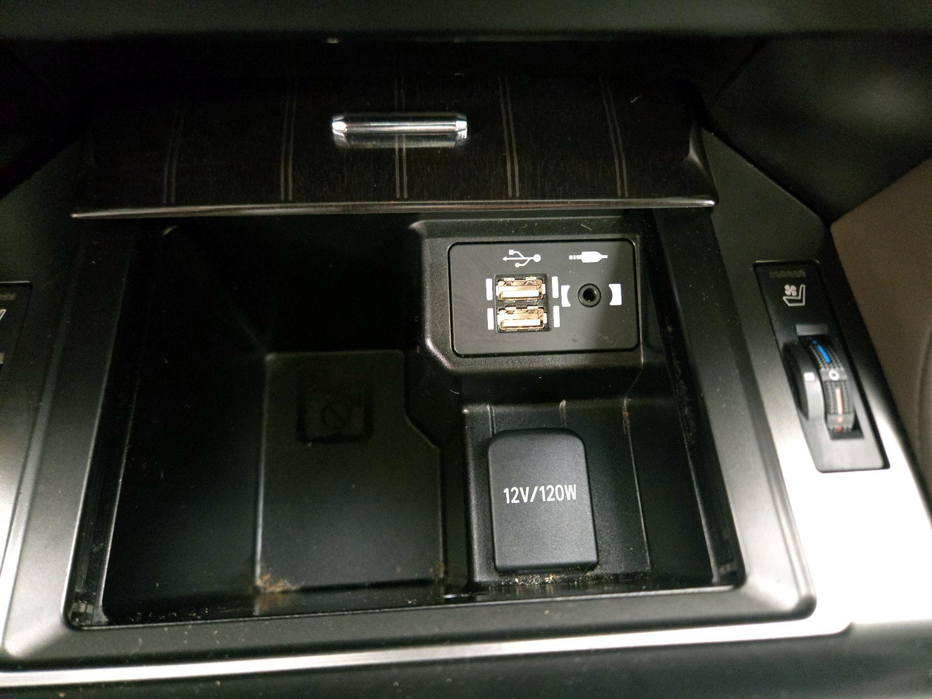 Thumbnail: 2023 Lexus GX - 19