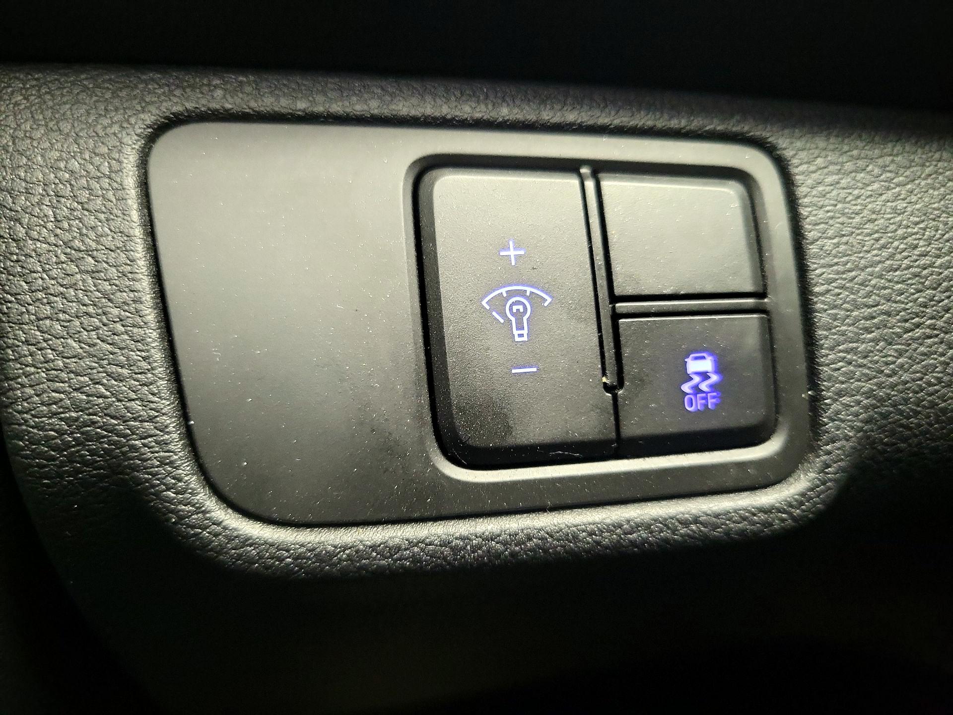 Thumbnail: 2021 Hyundai Accent - 13