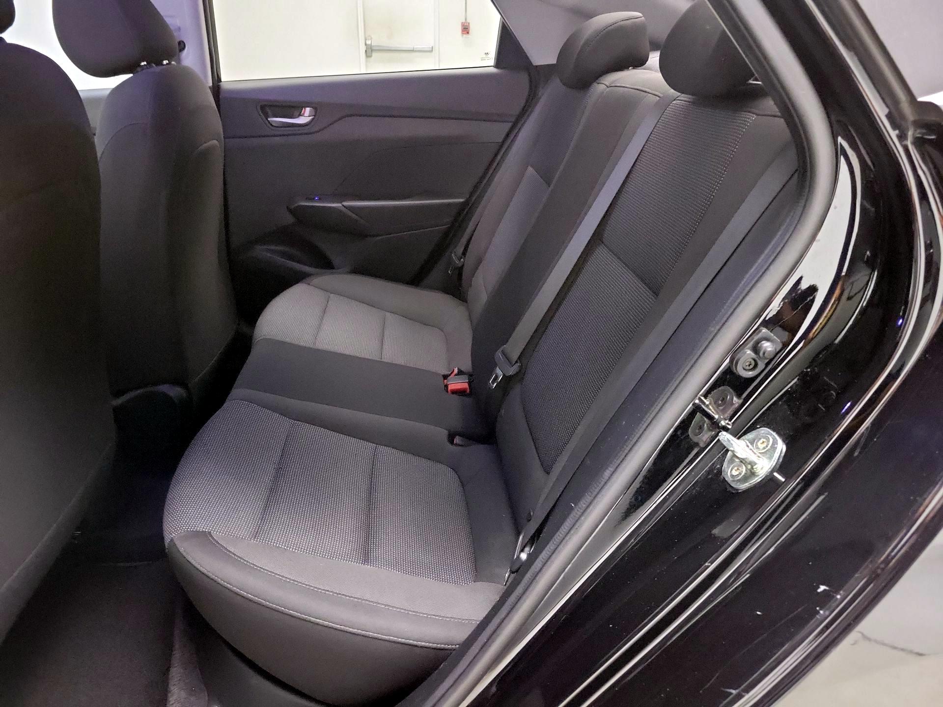 Thumbnail: 2021 Hyundai Accent - 19