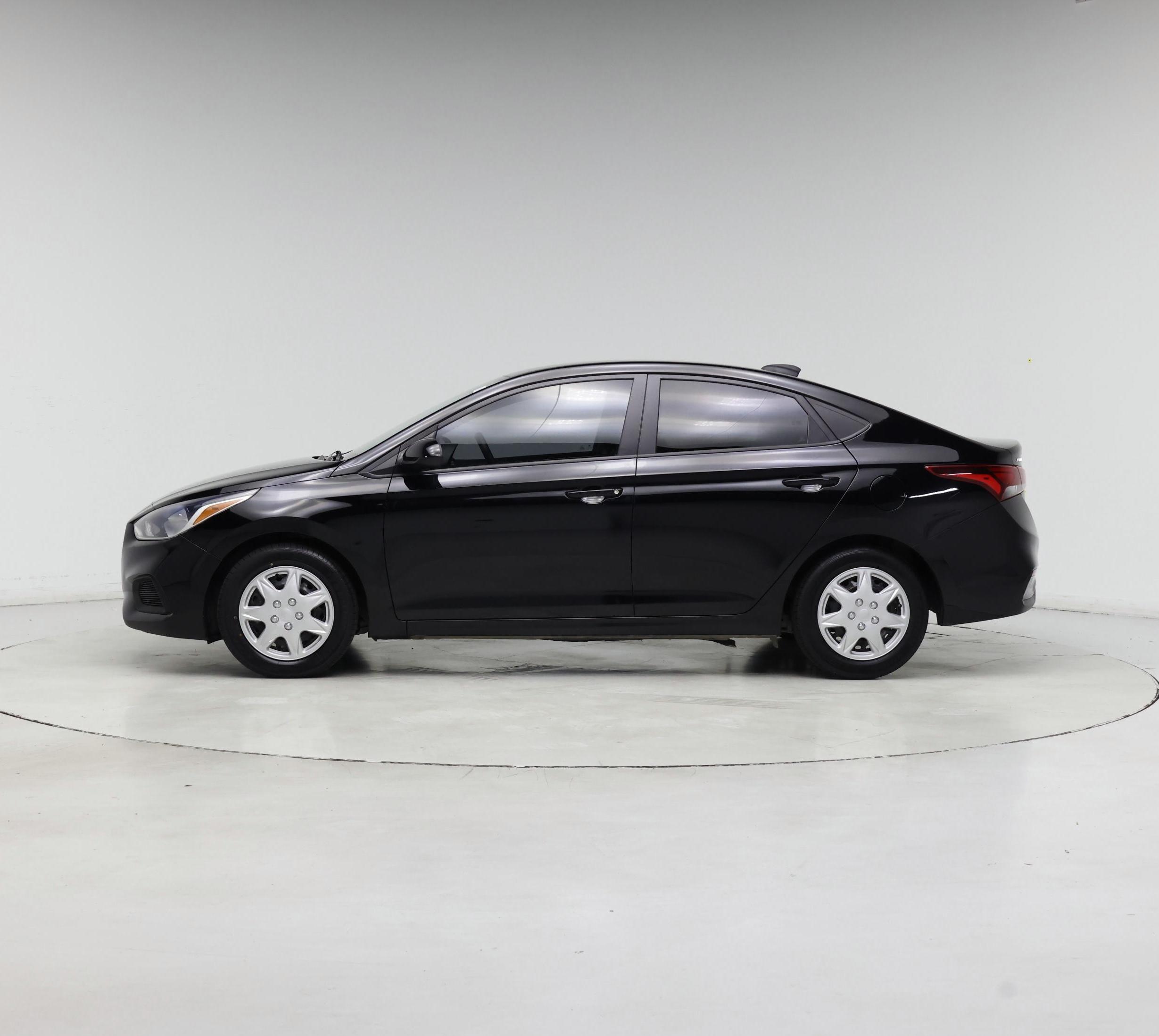 Thumbnail: 2021 Hyundai Accent - 3