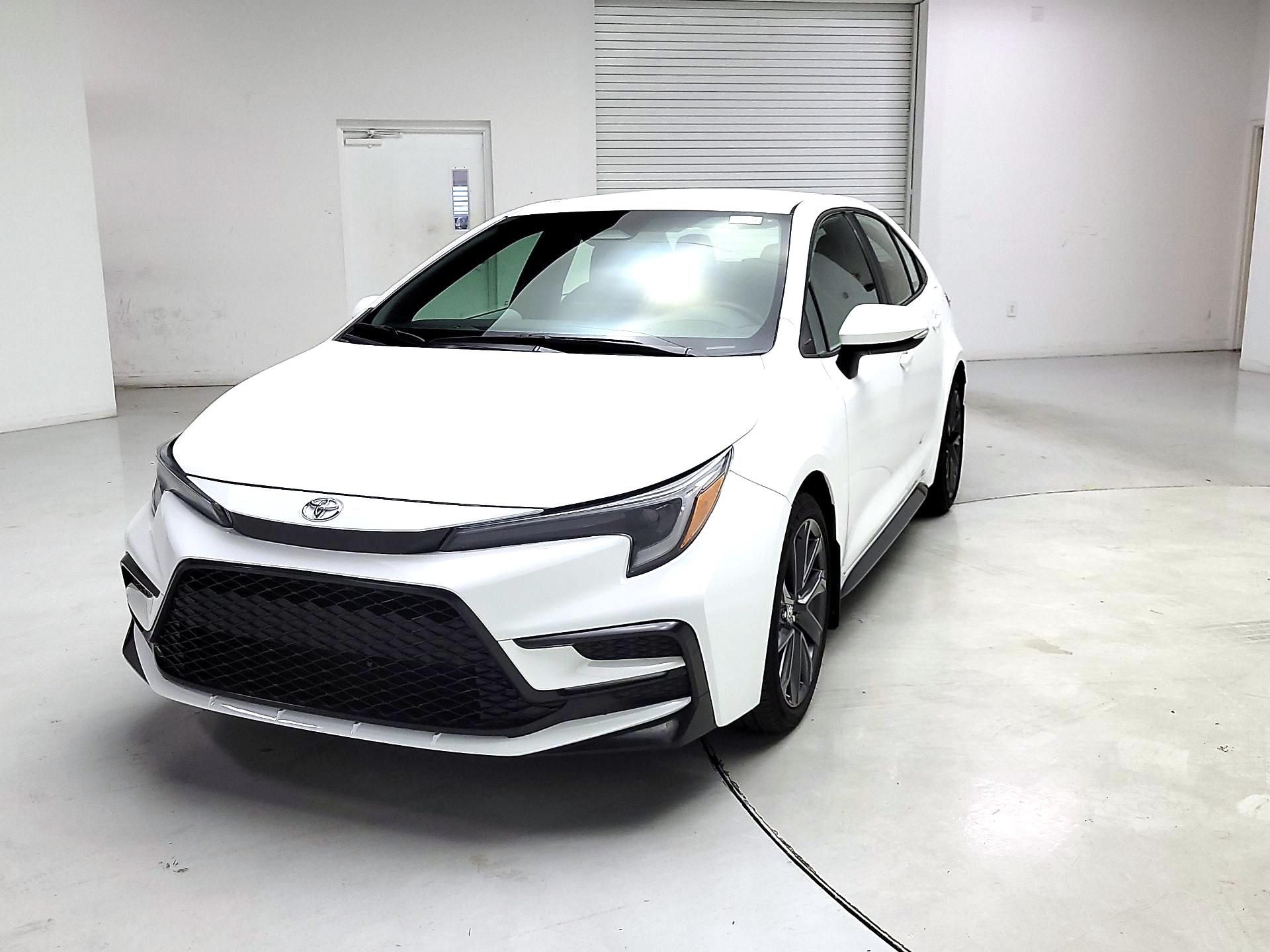 Thumbnail: 2024 Toyota Corolla - 3