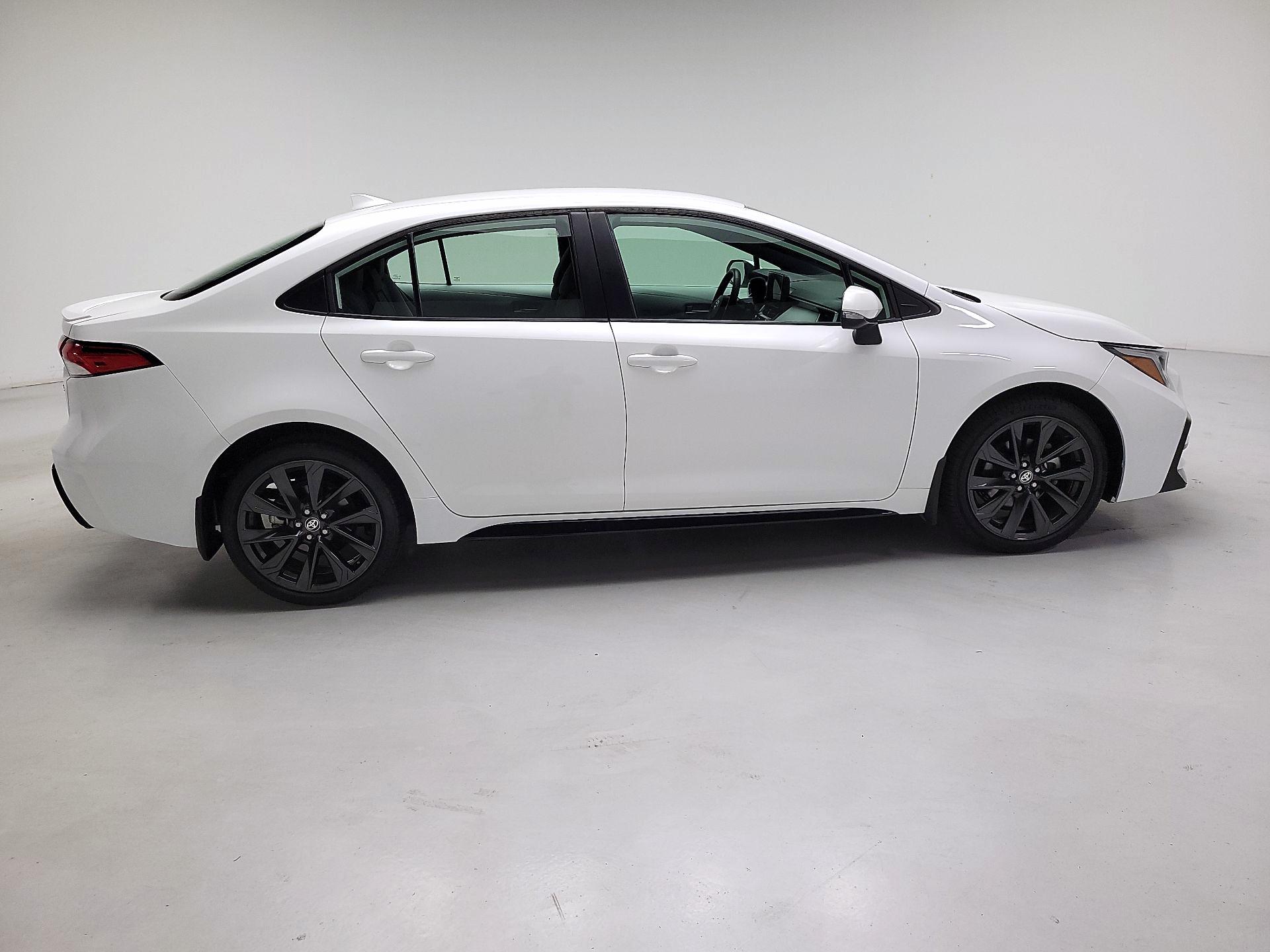 Thumbnail: 2024 Toyota Corolla - 4